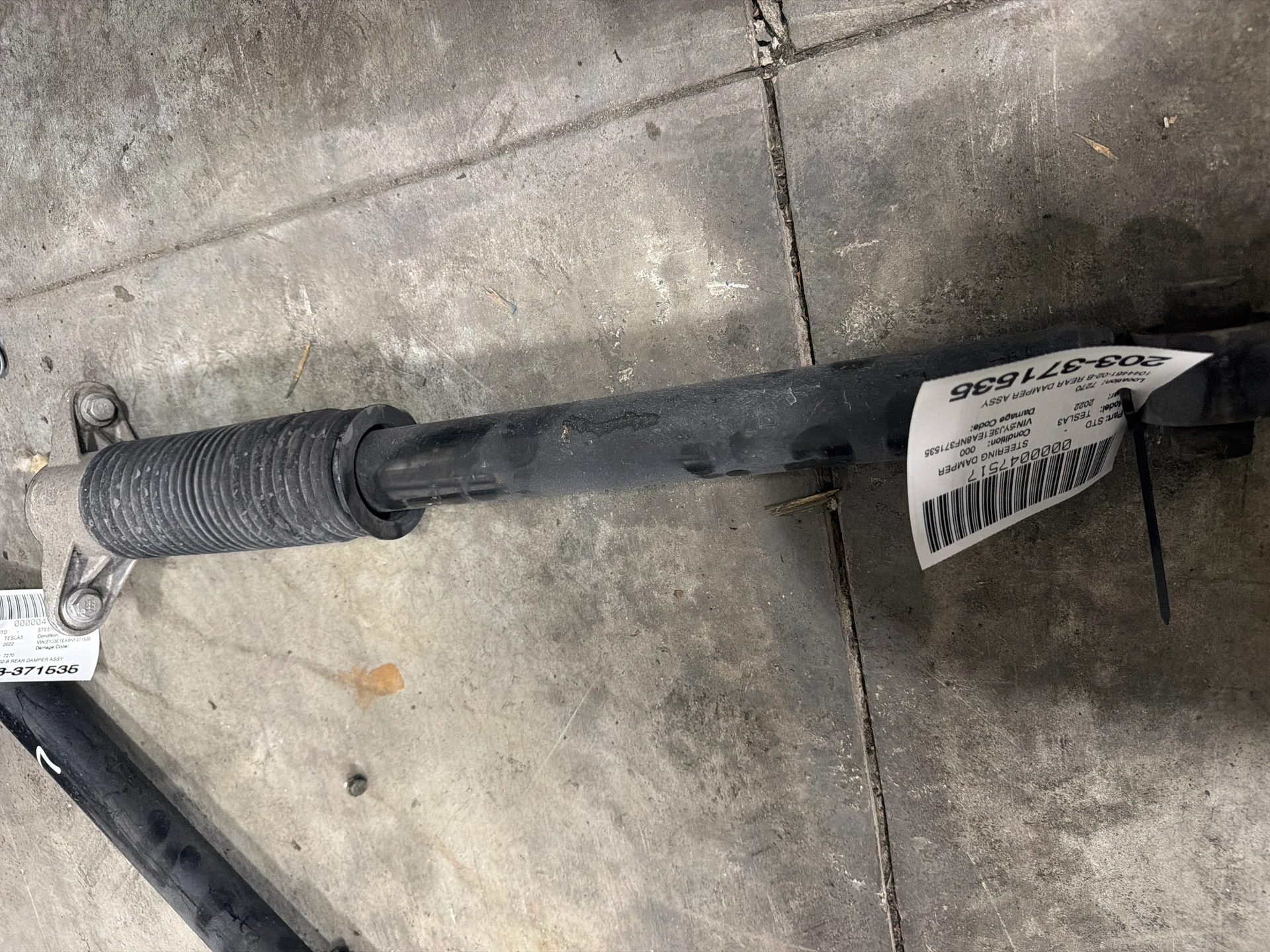 Rear Damper Assy Wheel Drive · 1