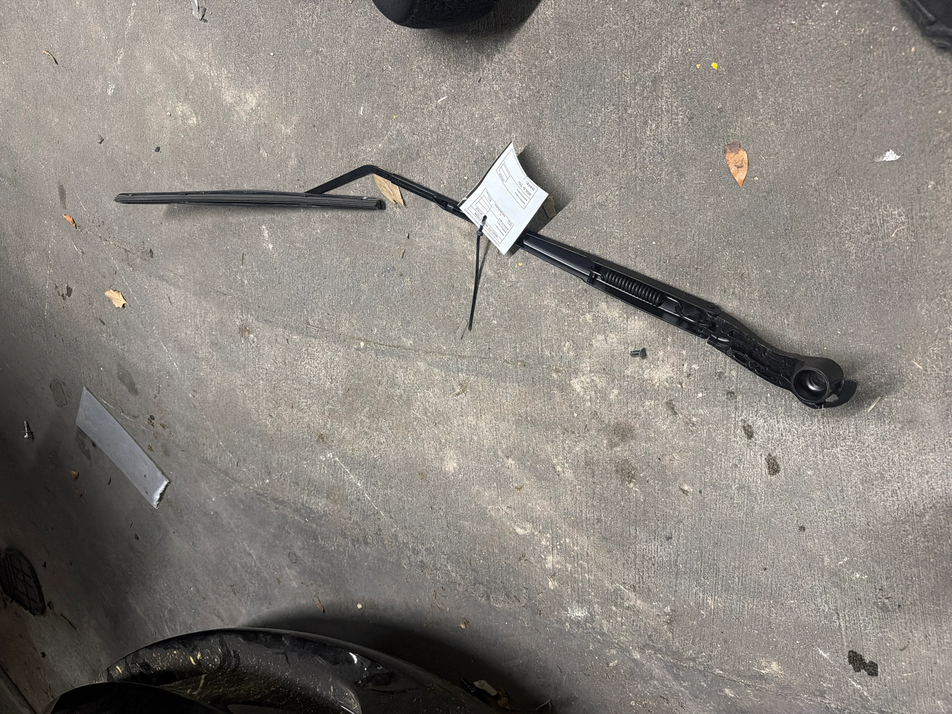 Rh Wiper Arm · 1