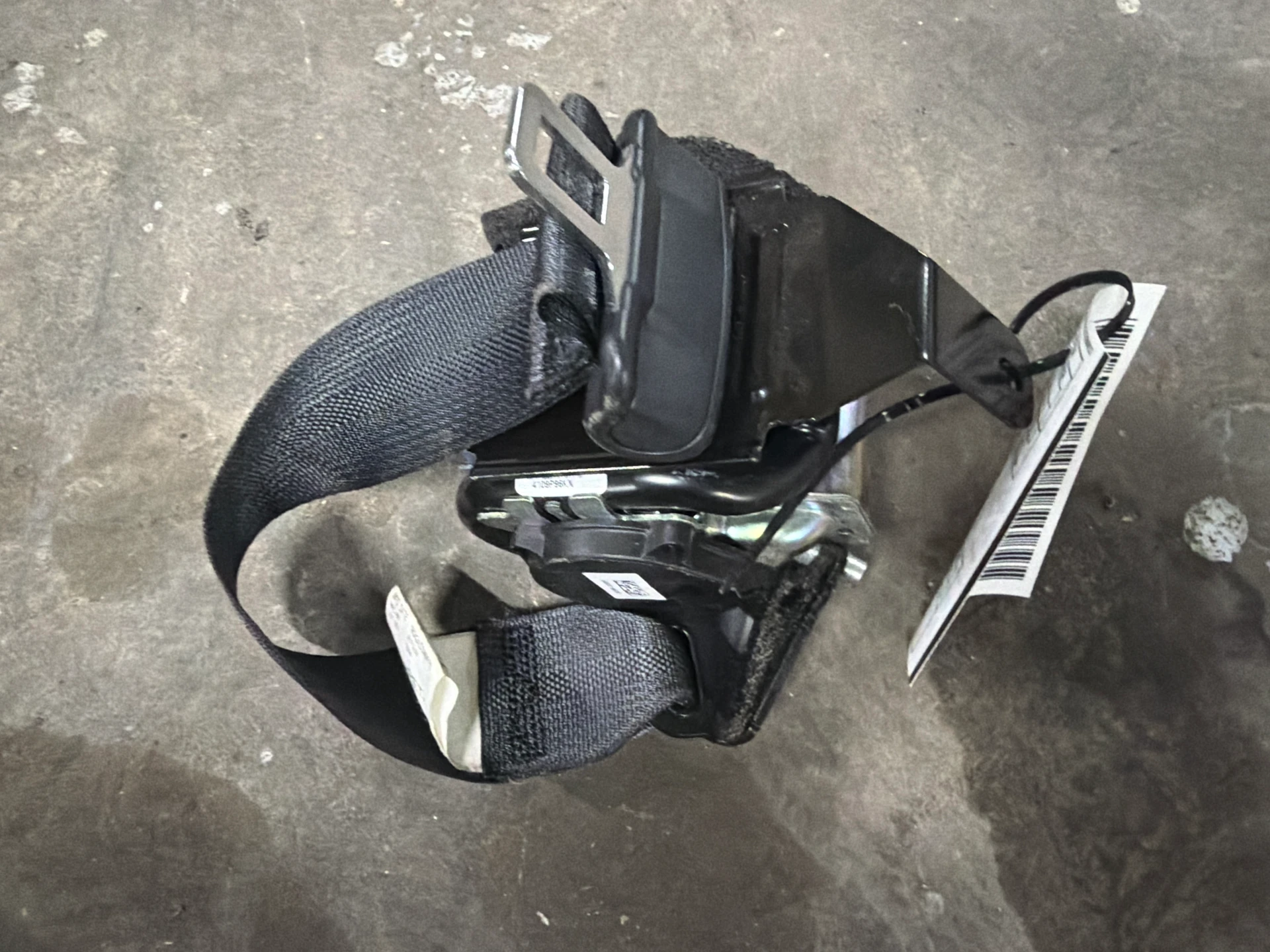 Lh Outer Belt Assy · 1