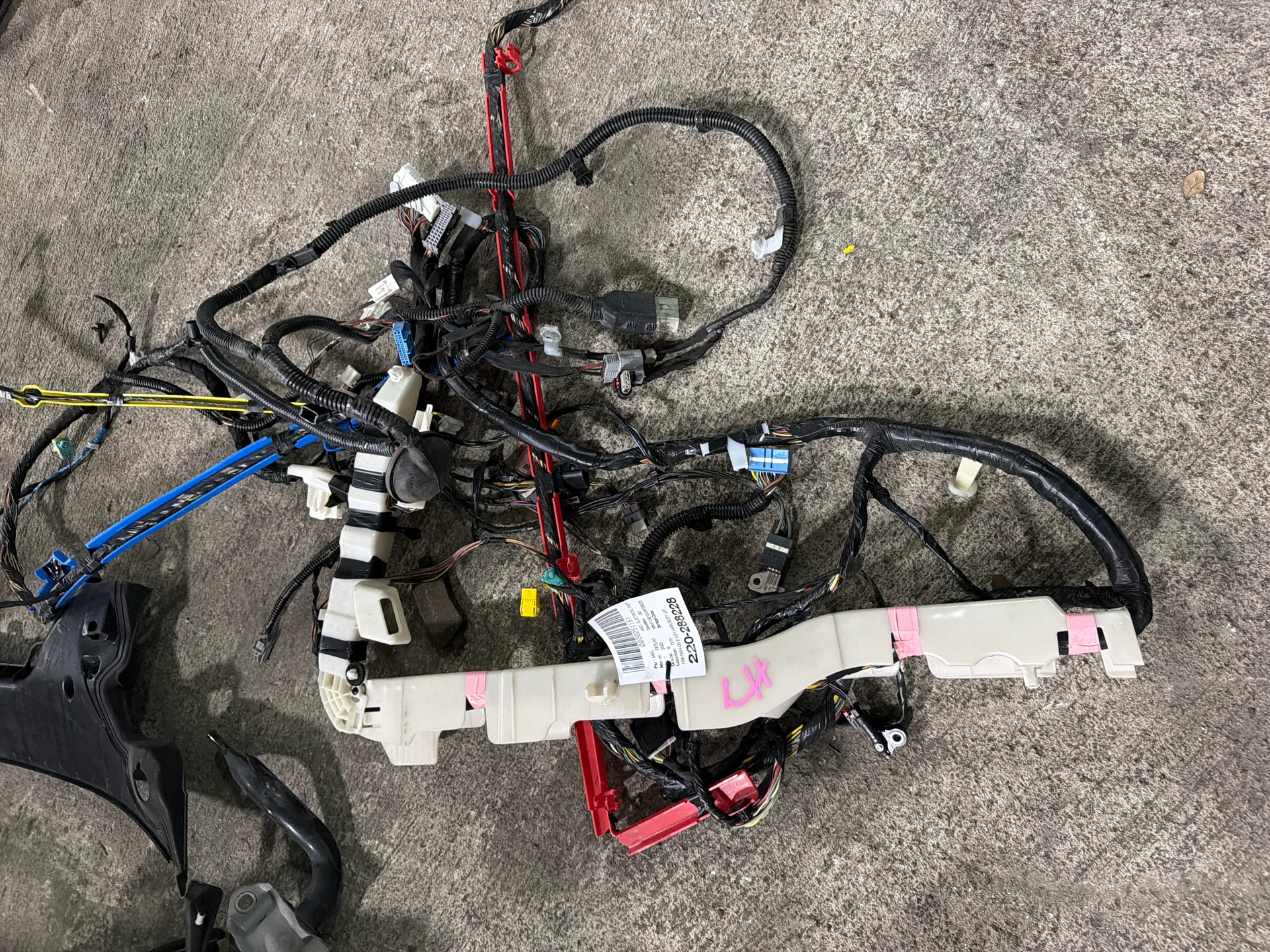 Asy,harn,body Left,left Hand Drive,prem · 1