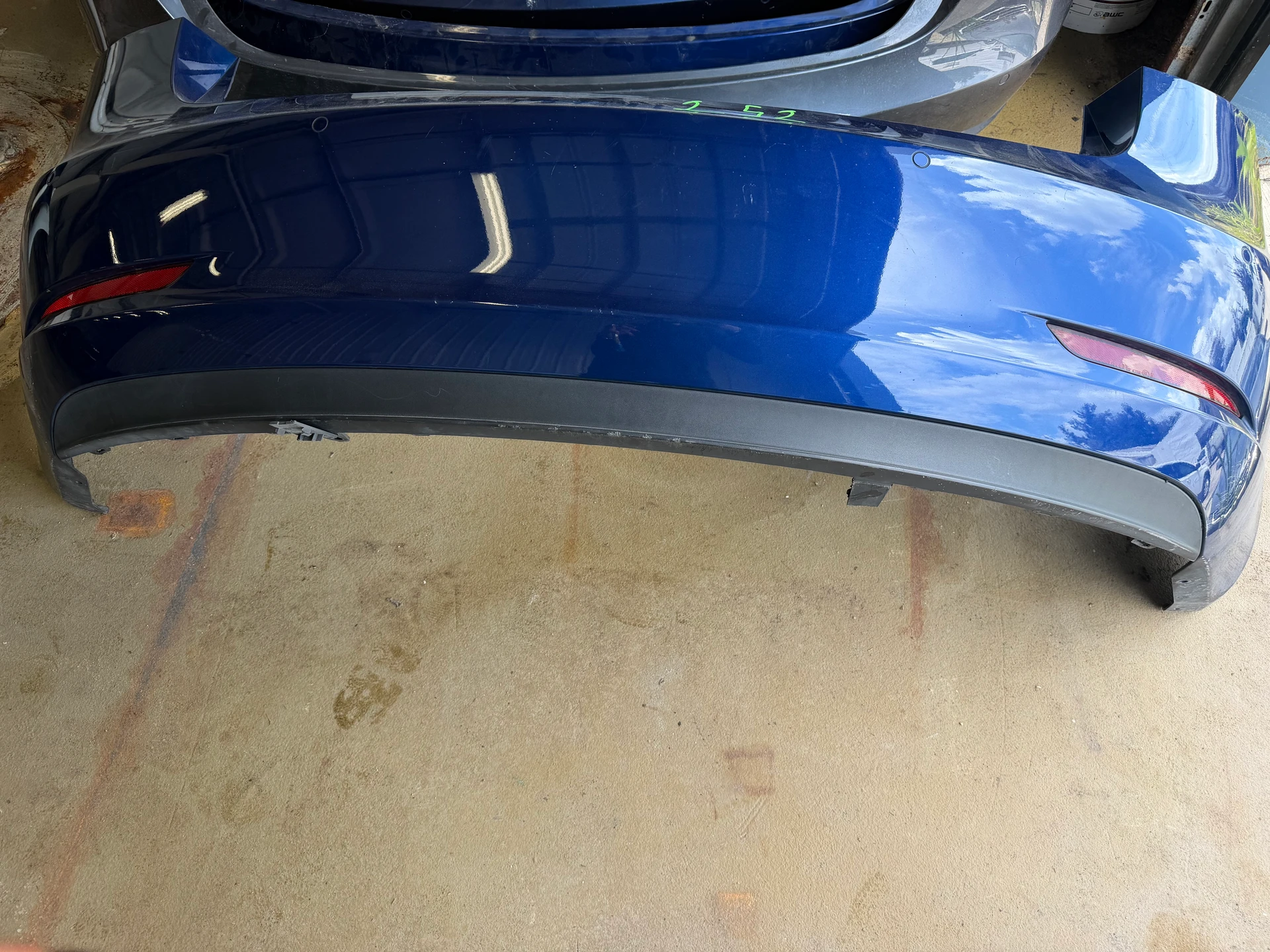 Bumper Rear · 1