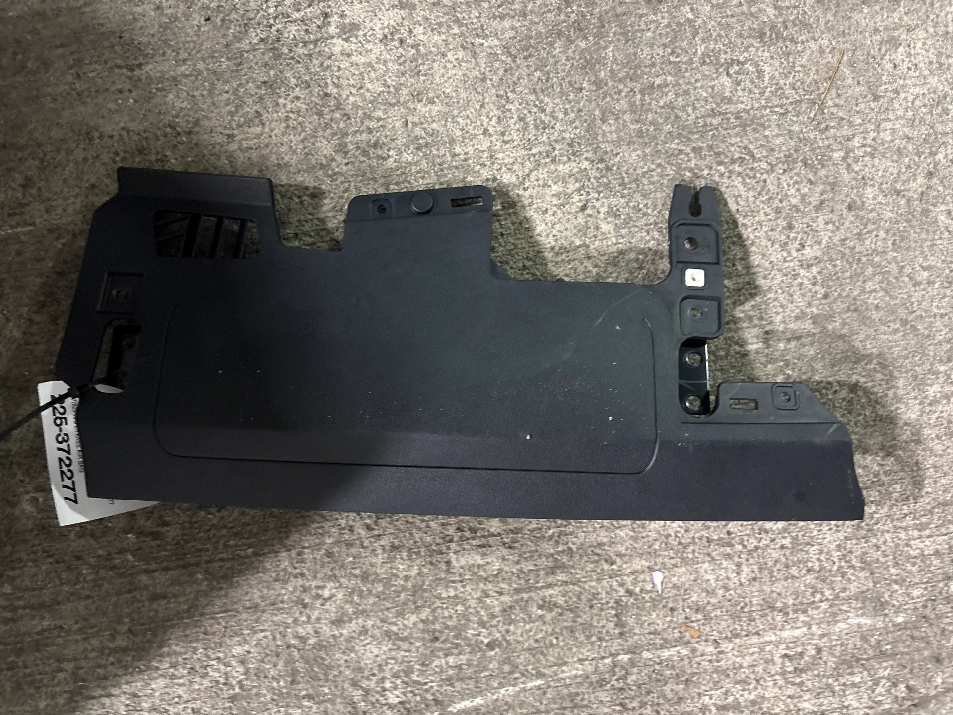 Lh Knee Air Bag · 1