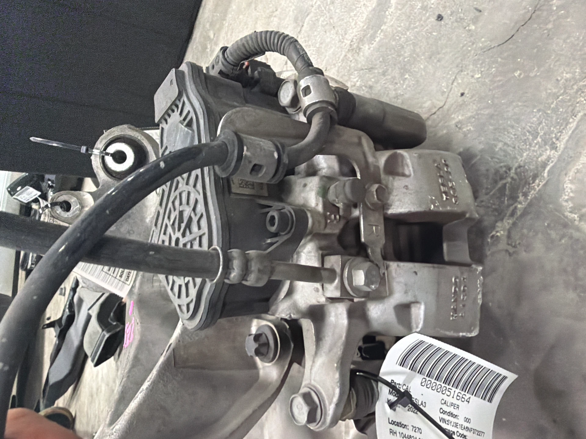 Rh Brake Caliper Rear · 1