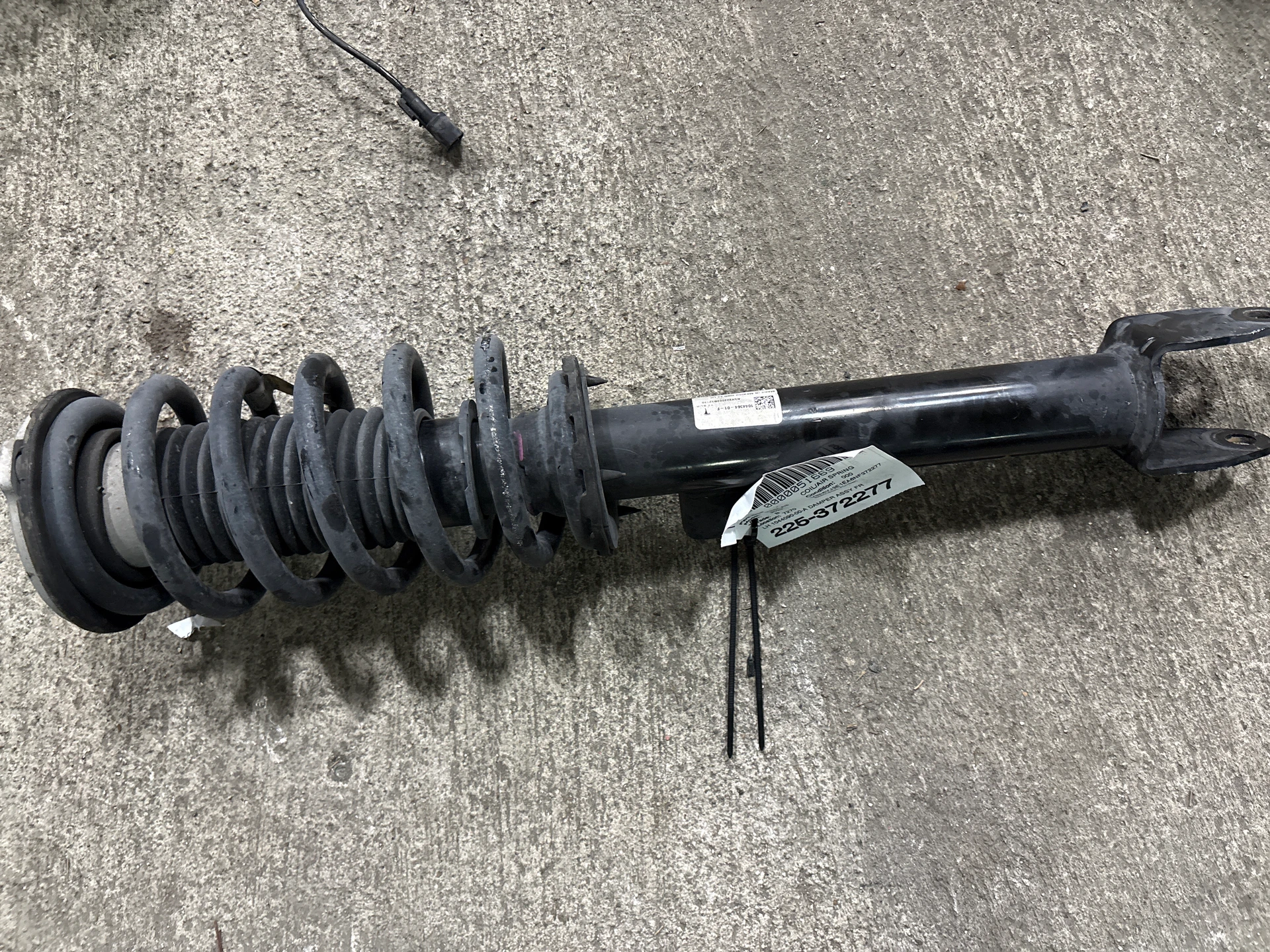 Lh Damper Assy Front Rear Wheel Drive · 1