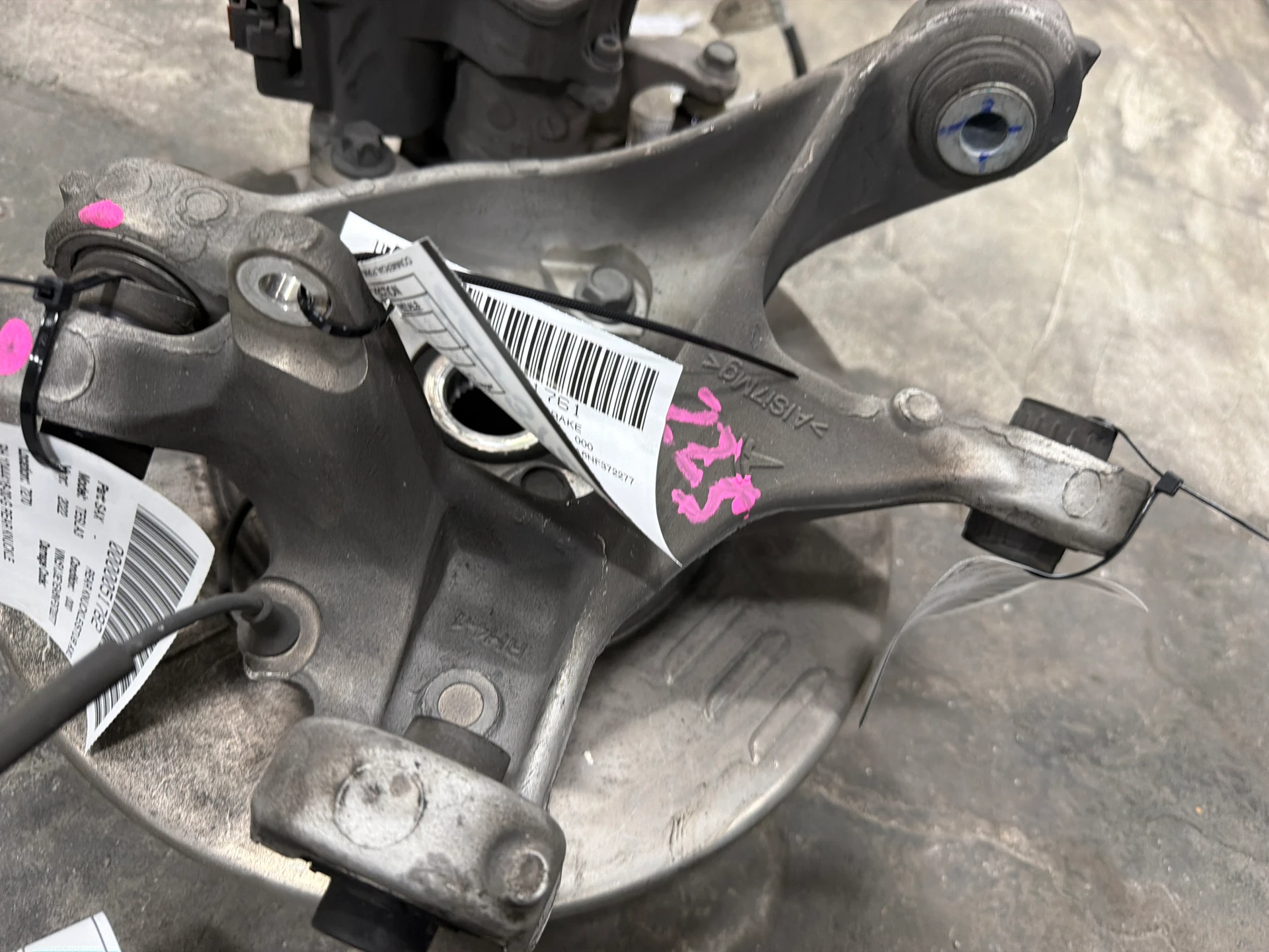 Rh Rear Knuckle · 1