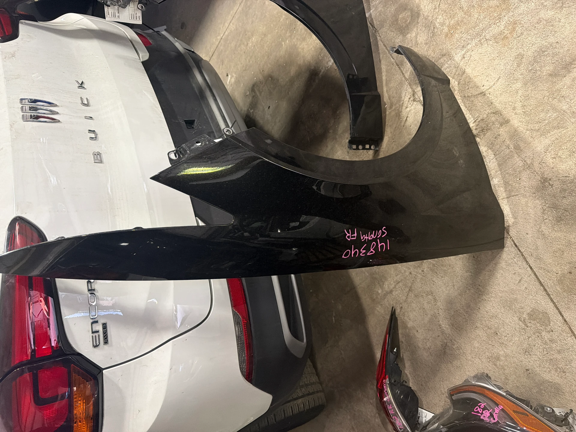 Rh Fender · 1