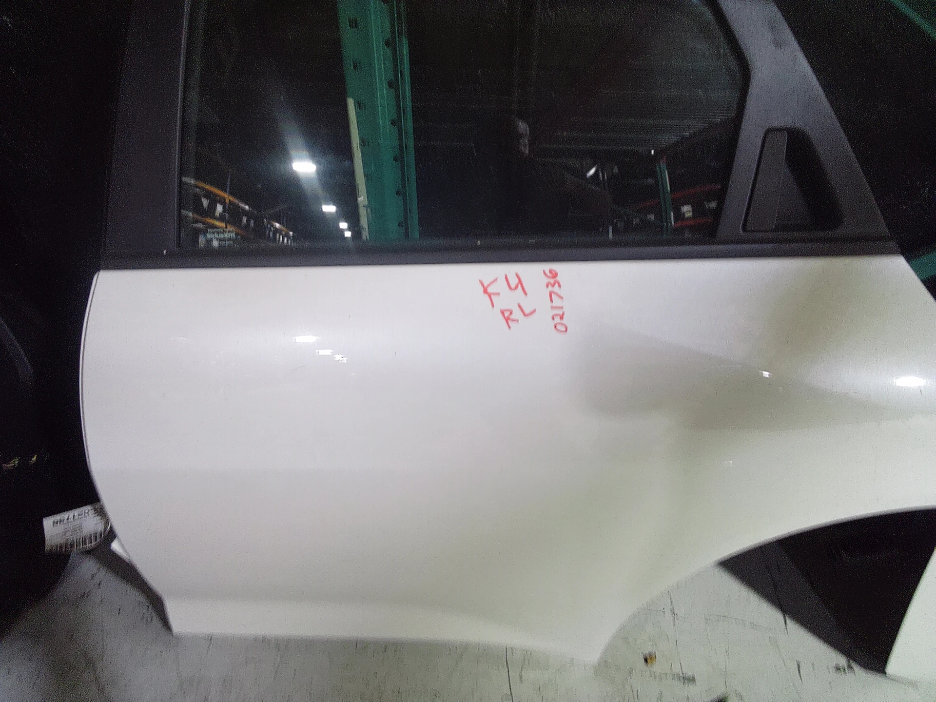 Lh Glass-rear Door Window · 1