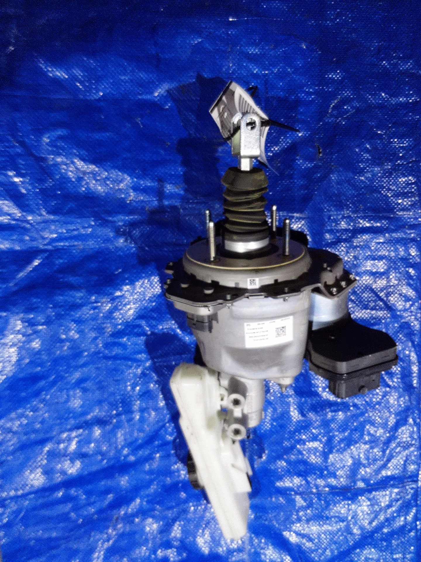 Lh Brake Booster and Master Cylinder Assembly - Left Hand Drive · 1