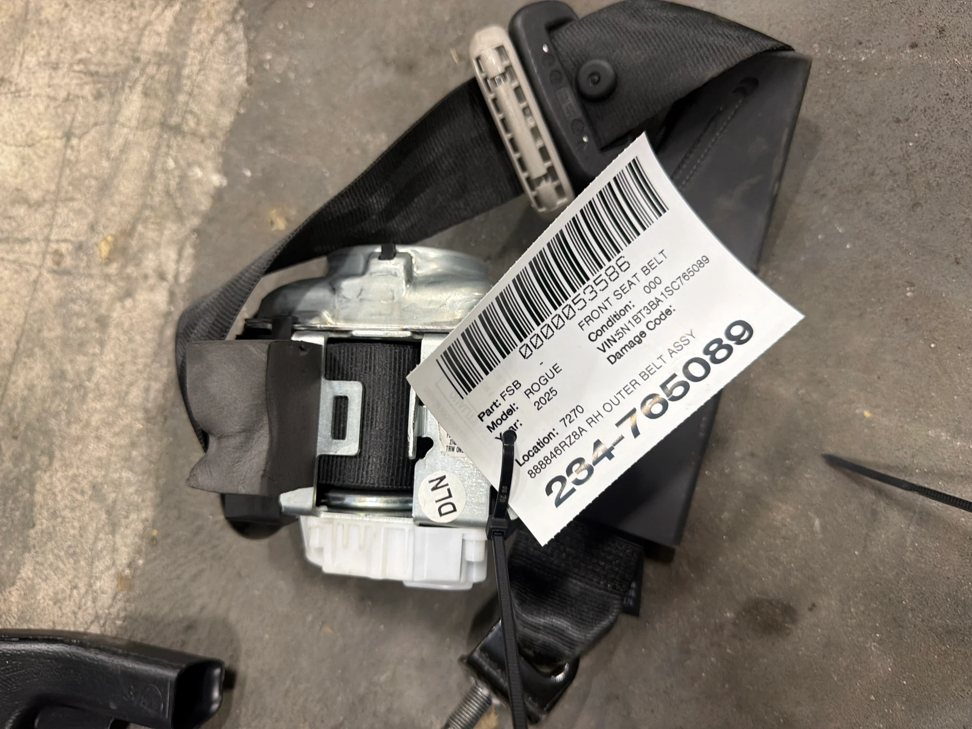 Rh Outer Belt Assy · 1