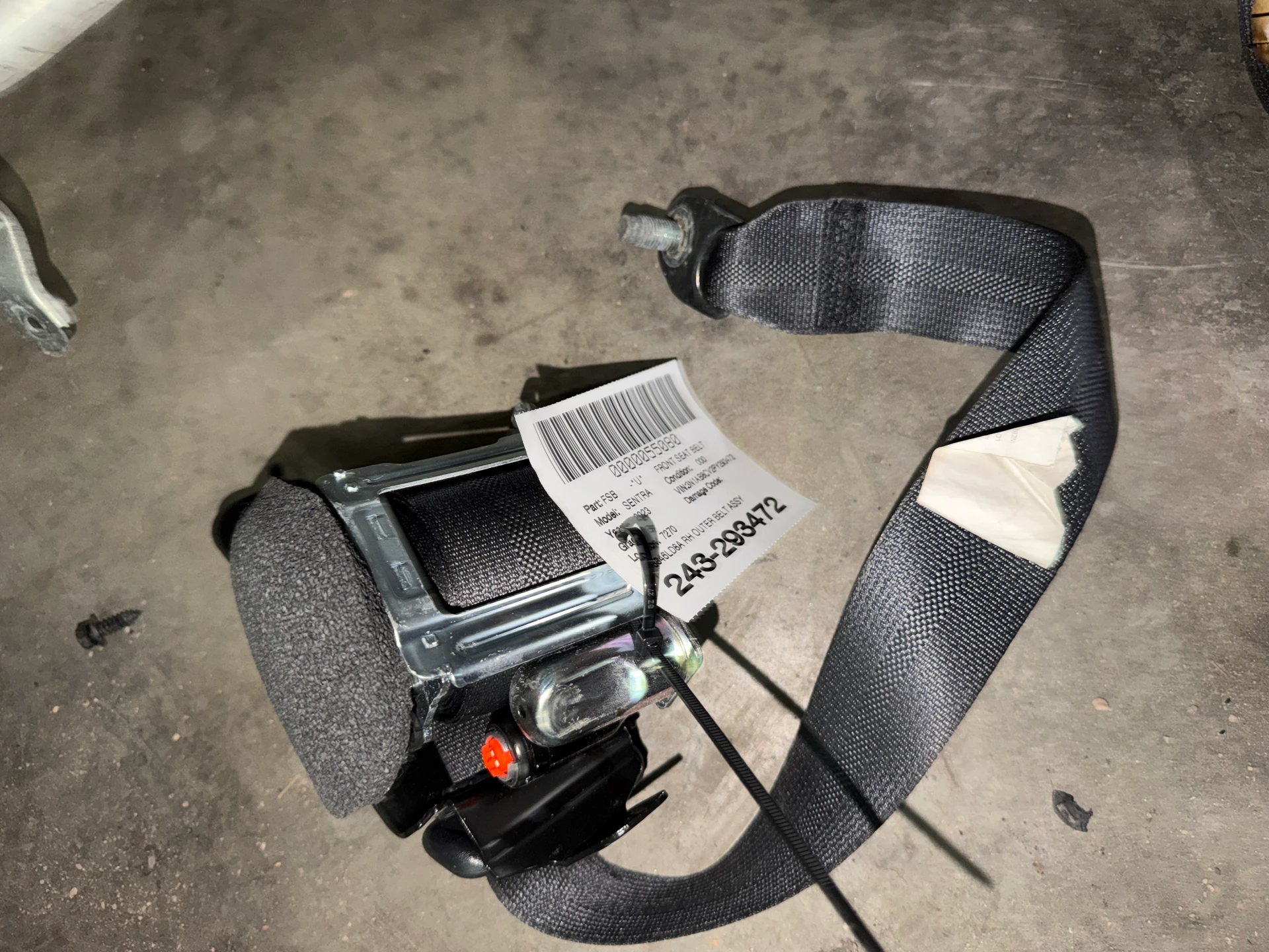 Rh Outer Belt Assy · 1