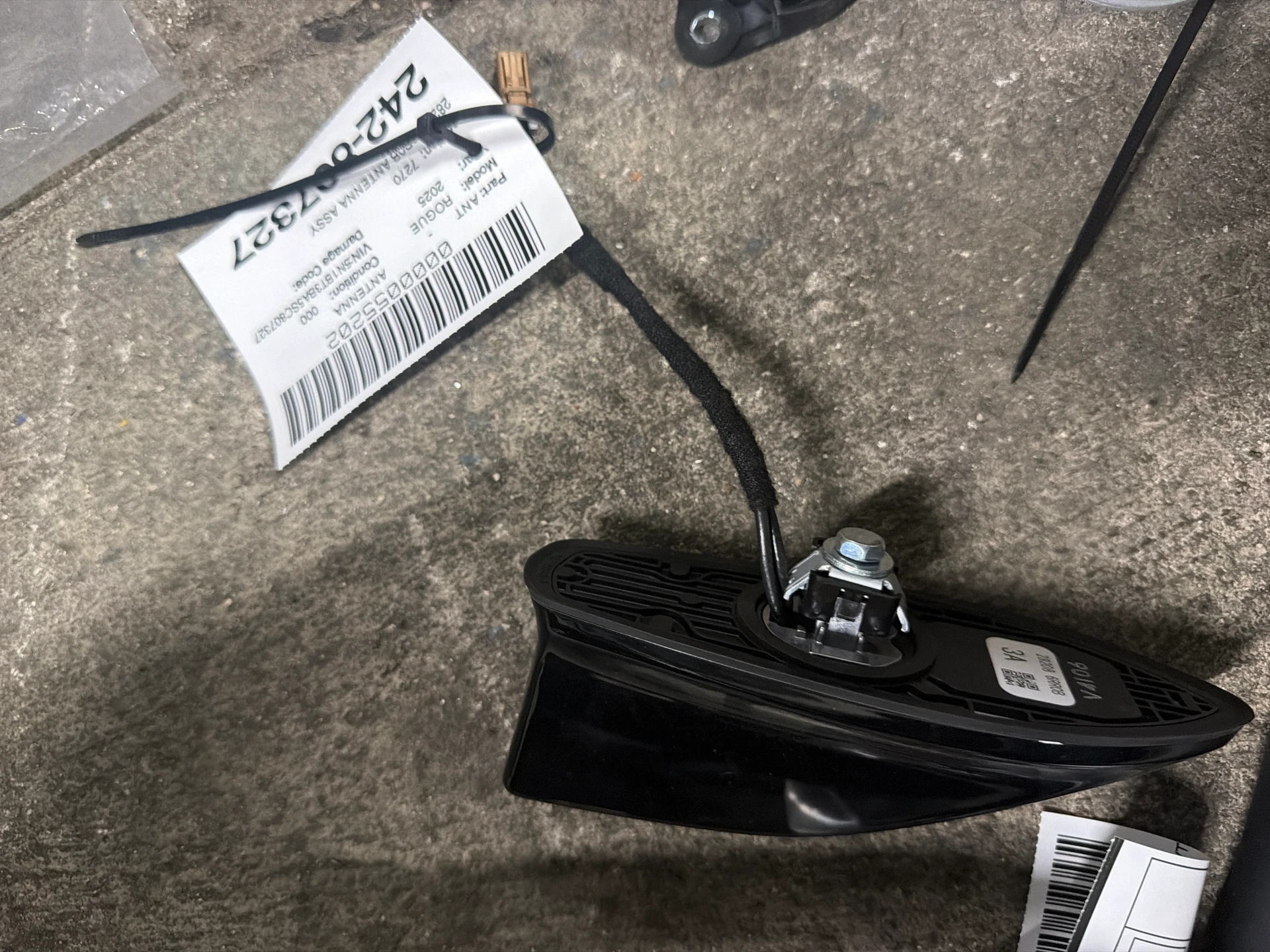 Antenna Assy · 1
