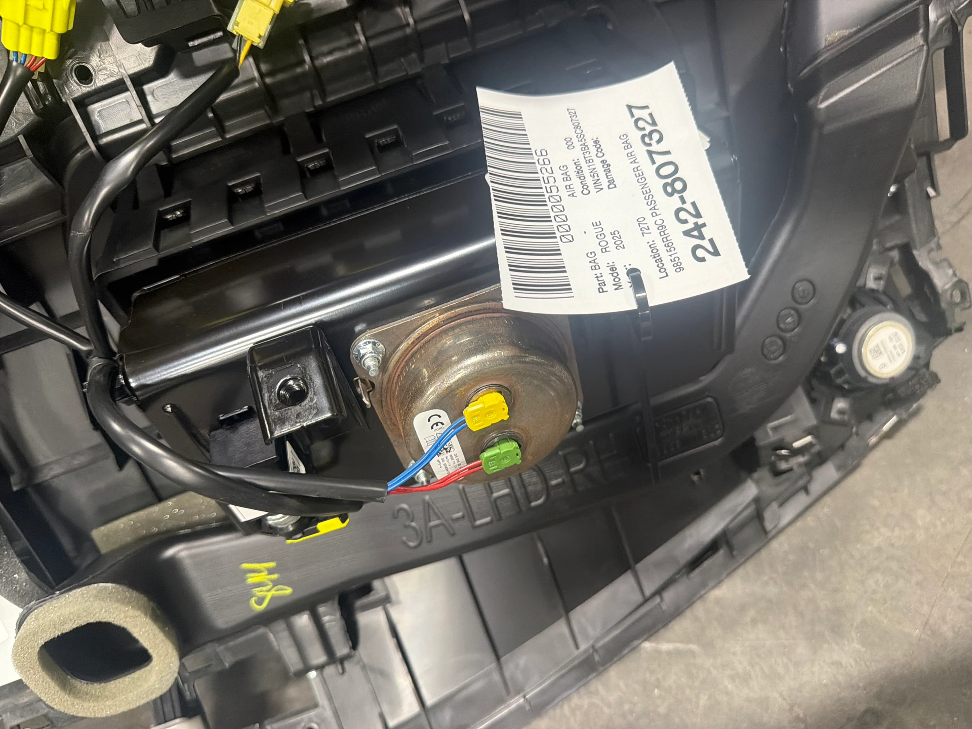 Passenger Air Bag · 1
