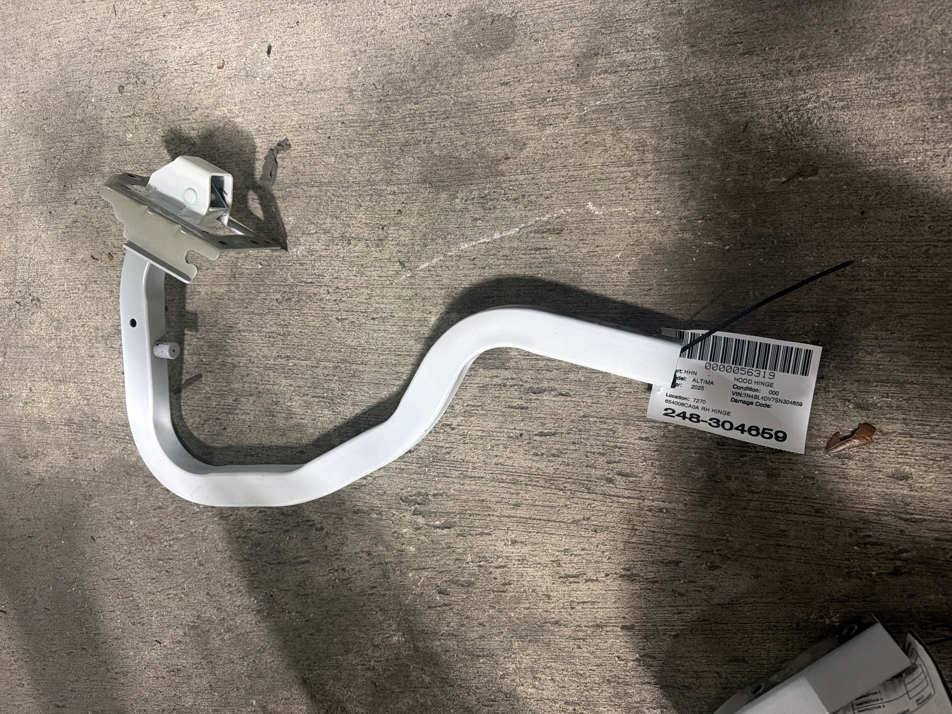 Rh Hood Hinge · 1