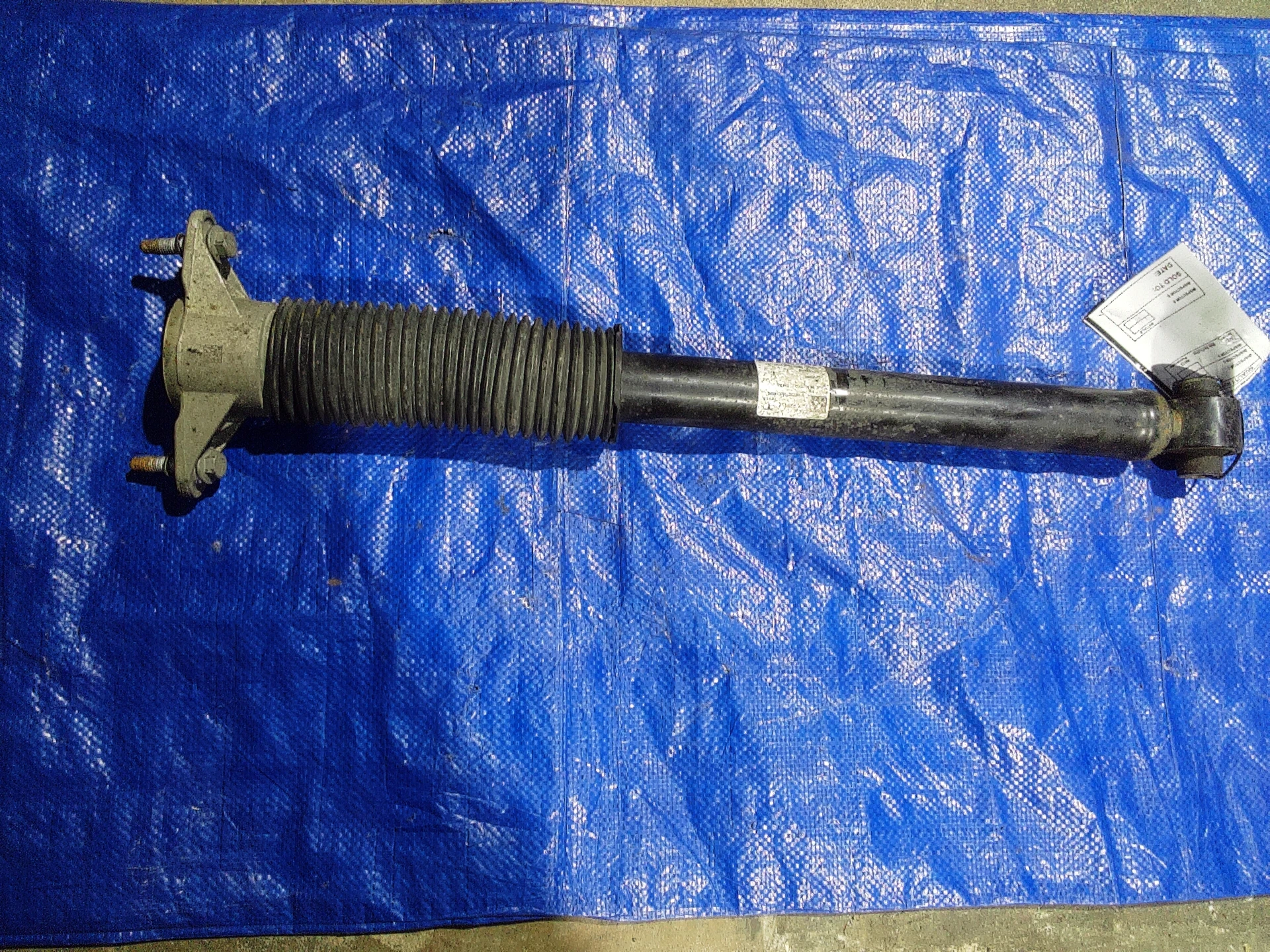 Rear Damper Assy Wheel Drive · 1