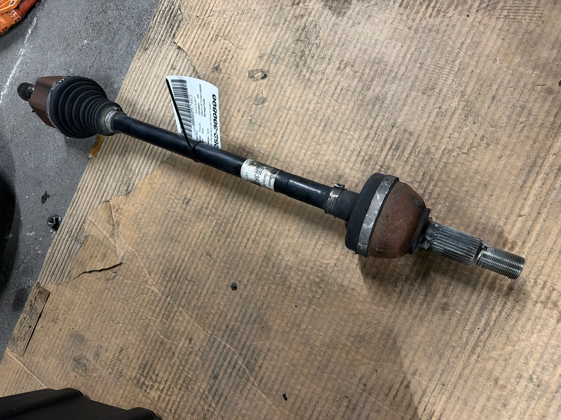 Lh Halfshaft Assy Rear · 1