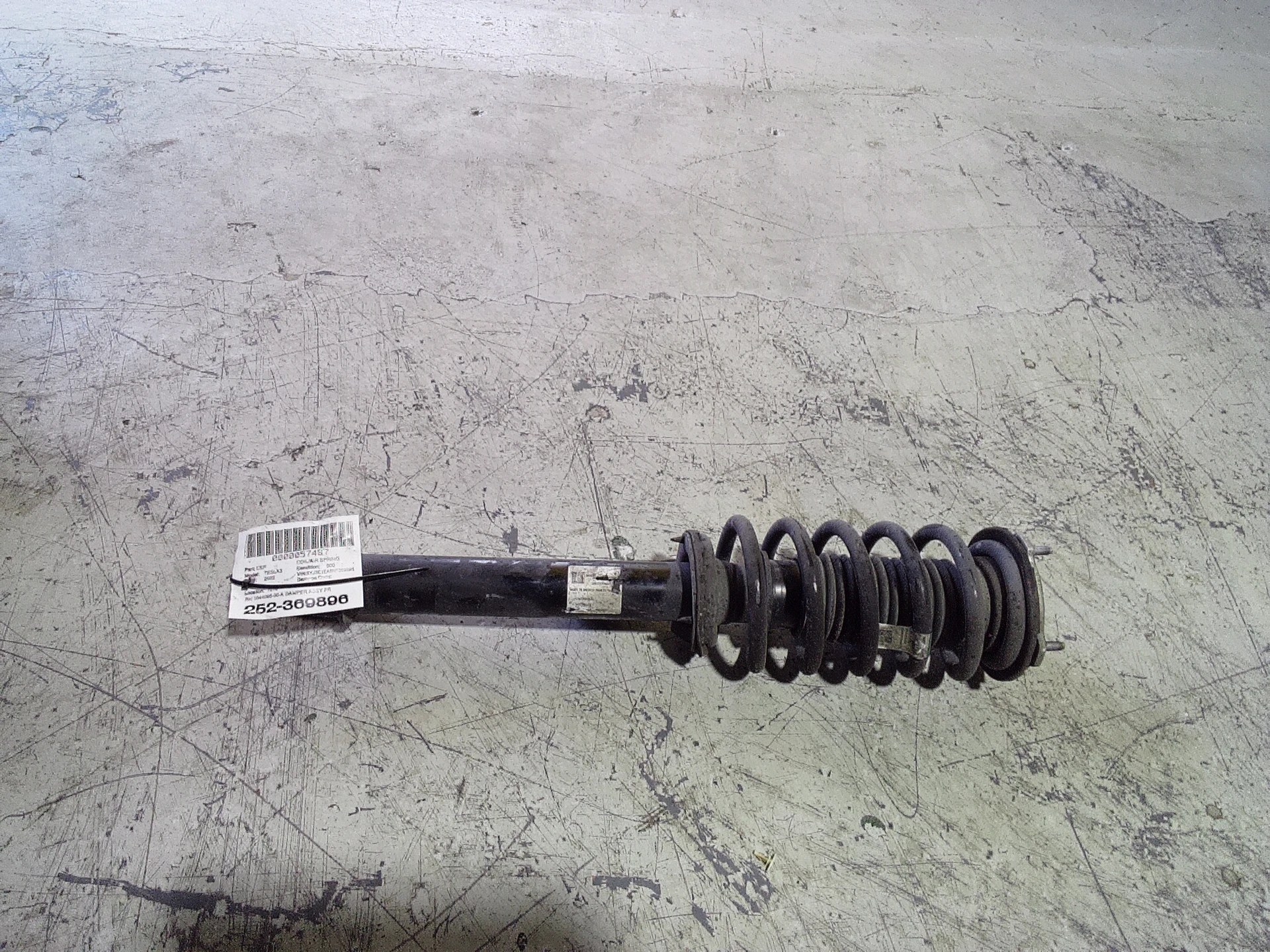 Rh Damper Assy Front Rear Wheel Drive · 1