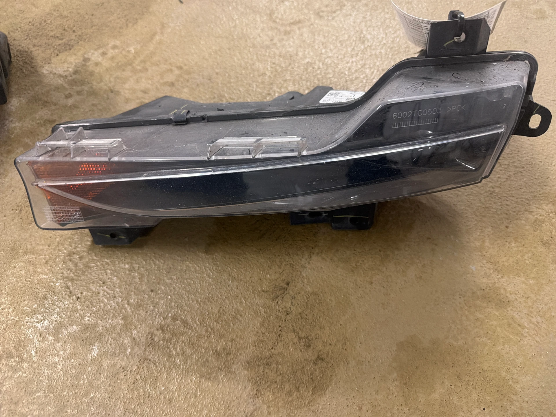 Lh Lamp Assembly Fascia Lamp Front · 1