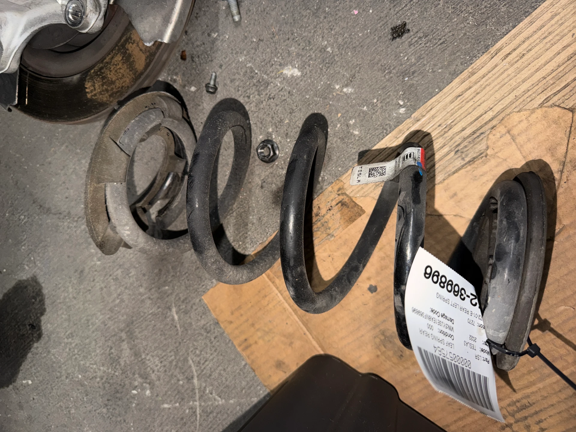 Rear Left Spring · 1