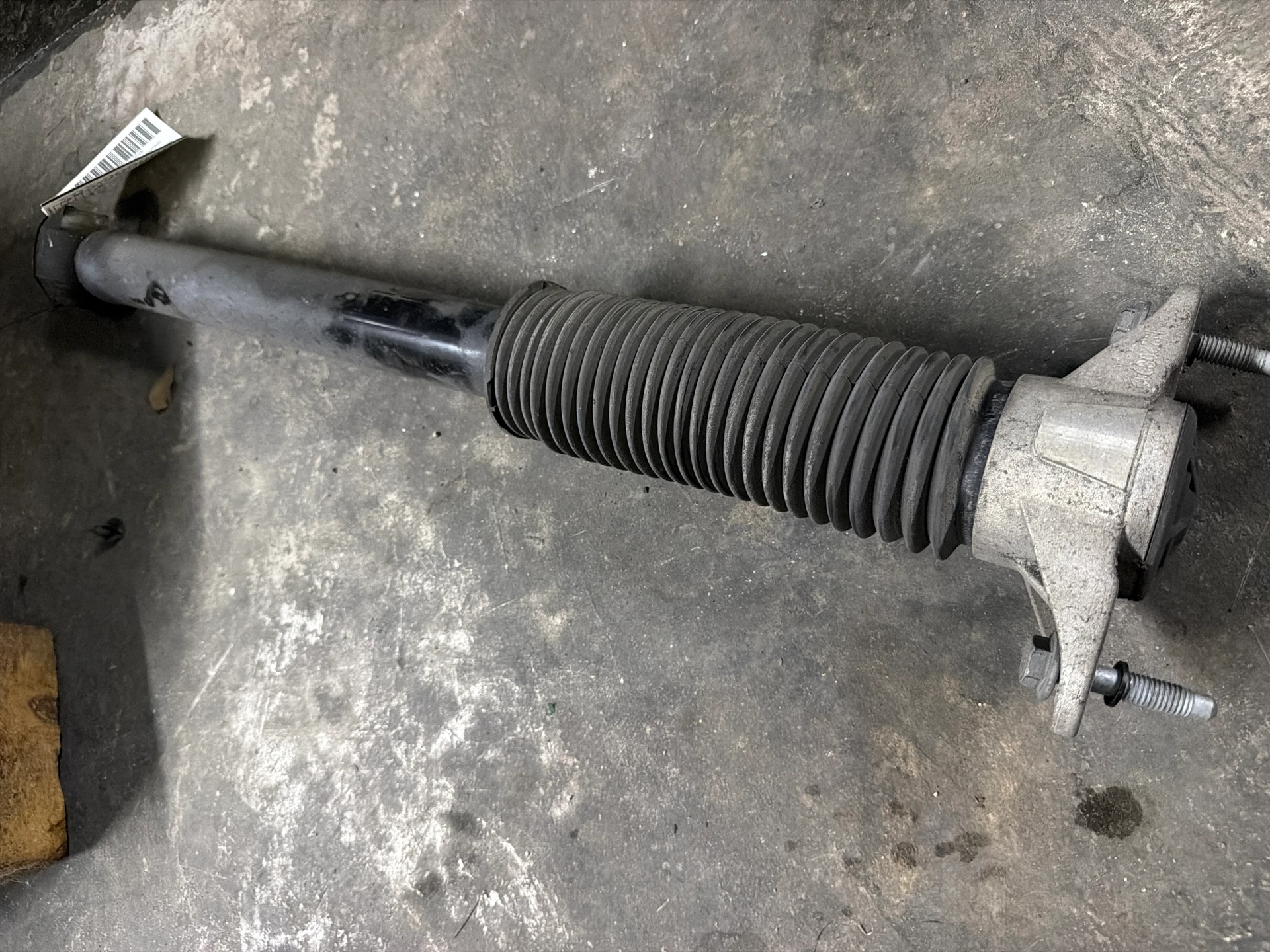 Rear Damper Assy Wheel Drive · 1