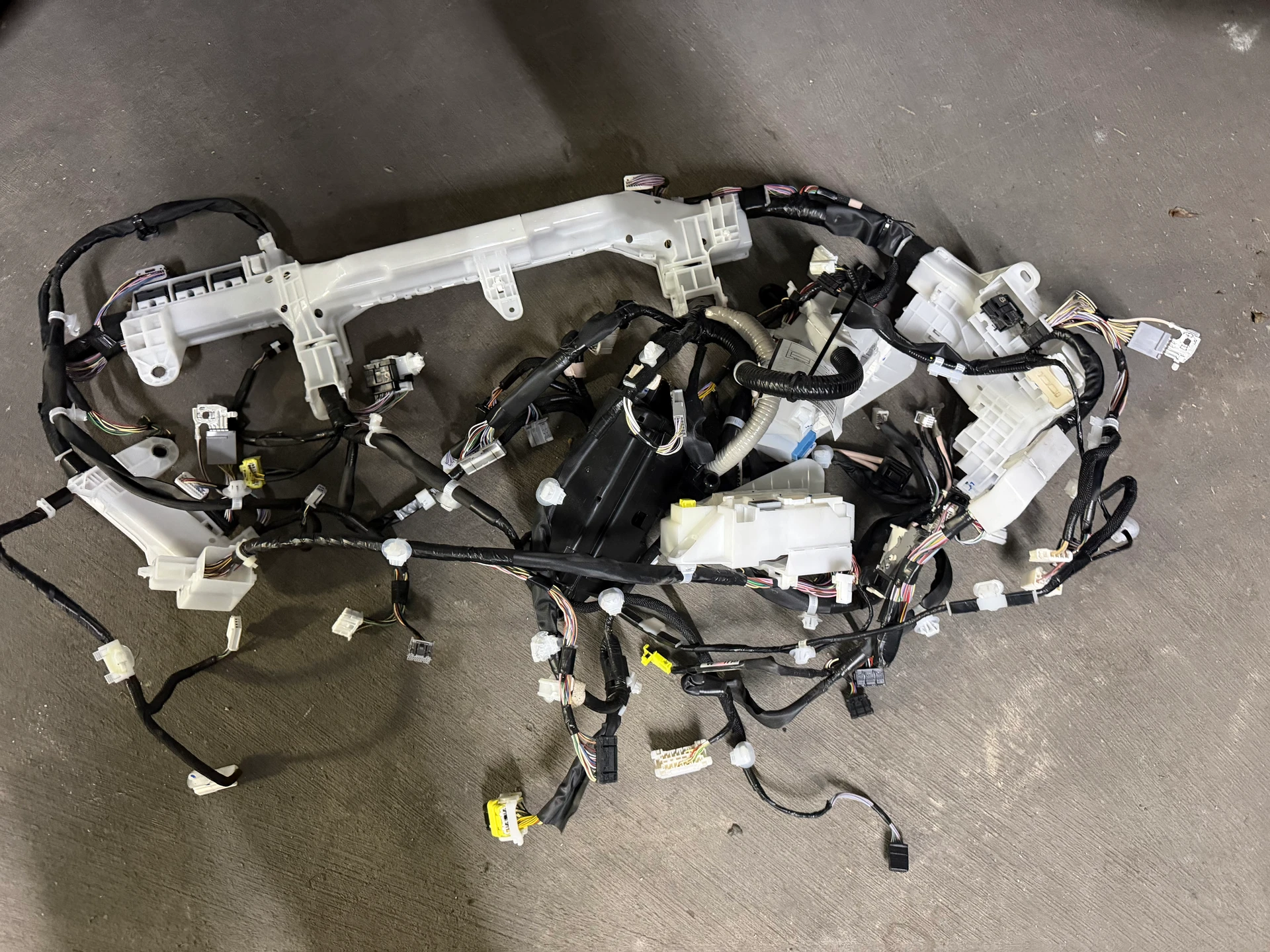 Instrumental Panel Harness · 1