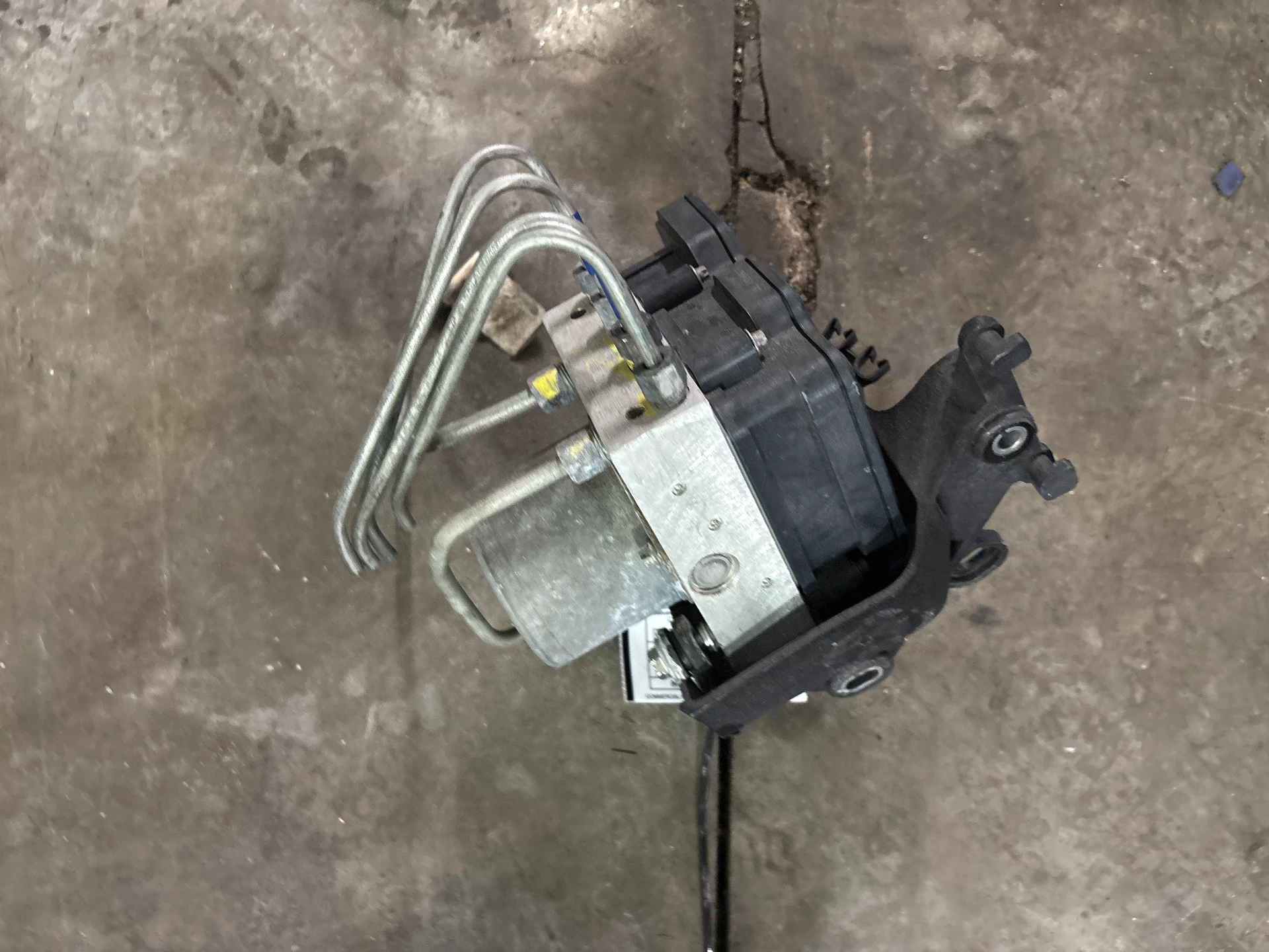 Hydraulic Control · 1
