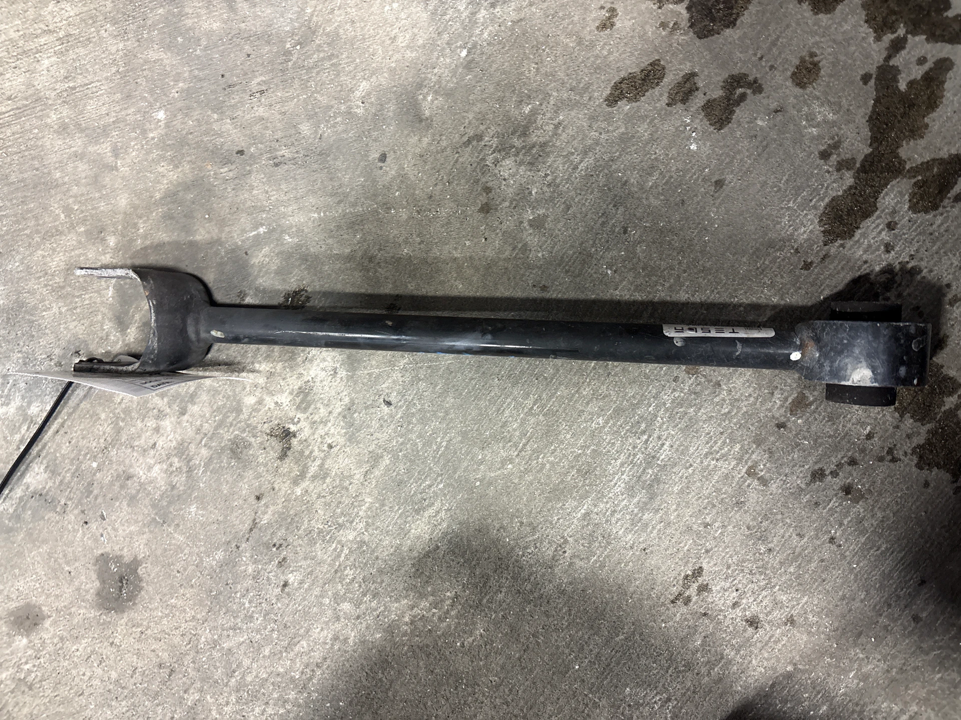 Rh Rear Lower Link Assy · 1