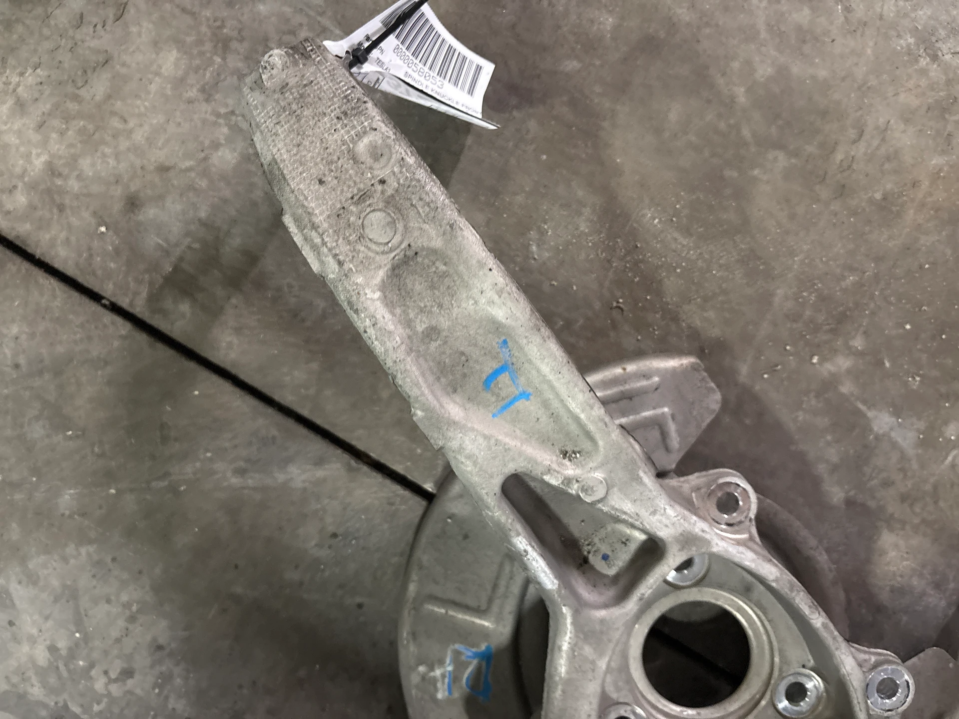 Rh Front Knuckle · 1