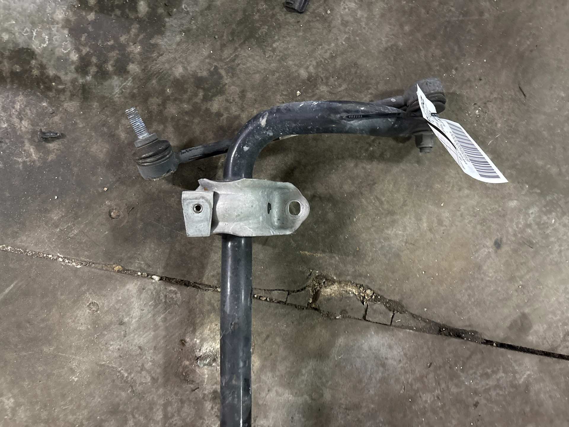 Rh Front Stabilizer Bar Link · 1