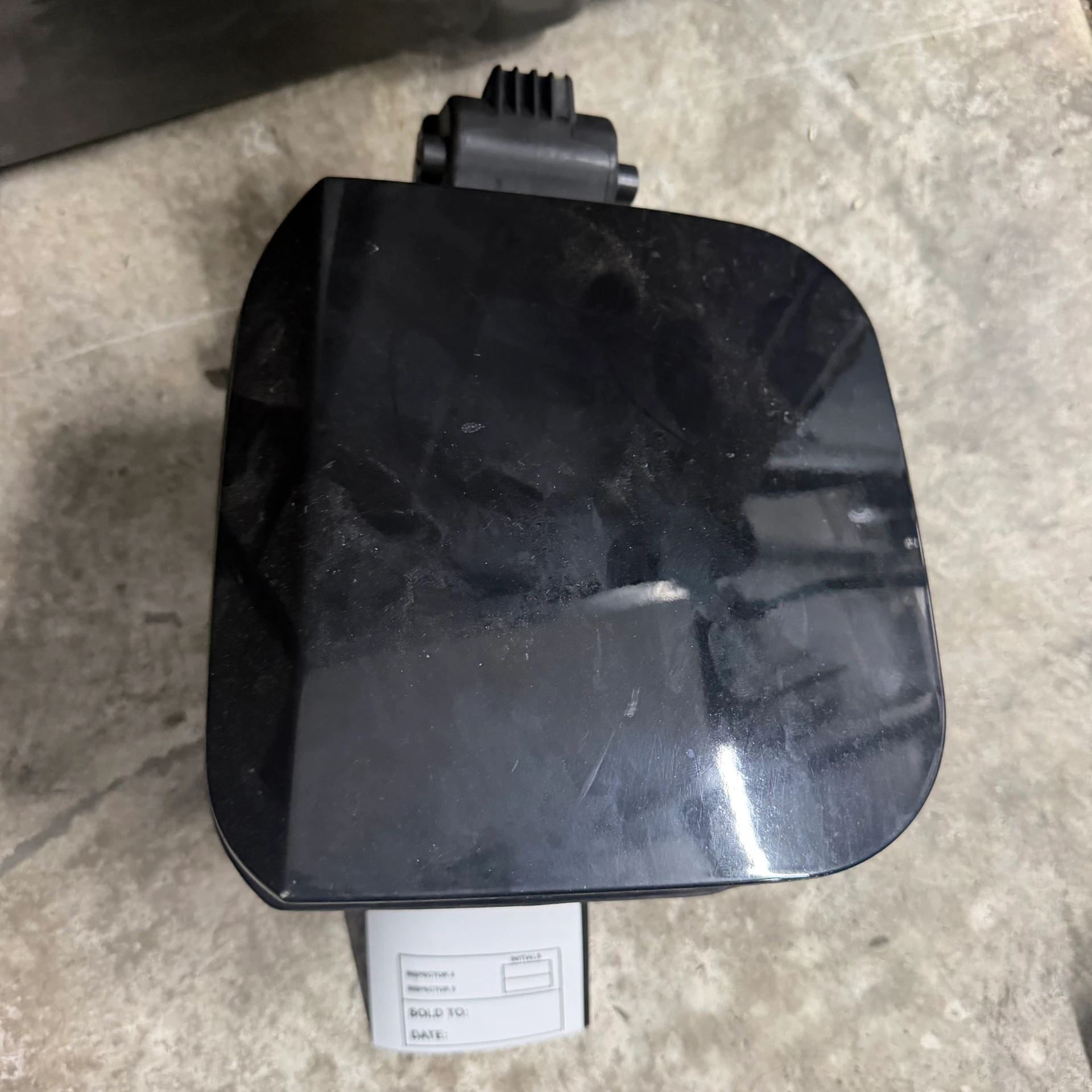 Rear Fuel Door · 1