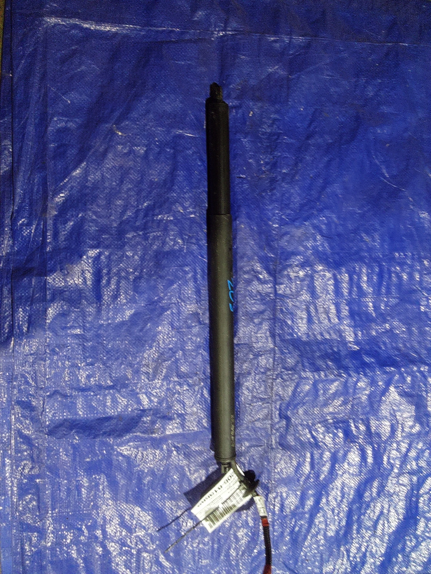 Lh Lift Gate Strut · 1
