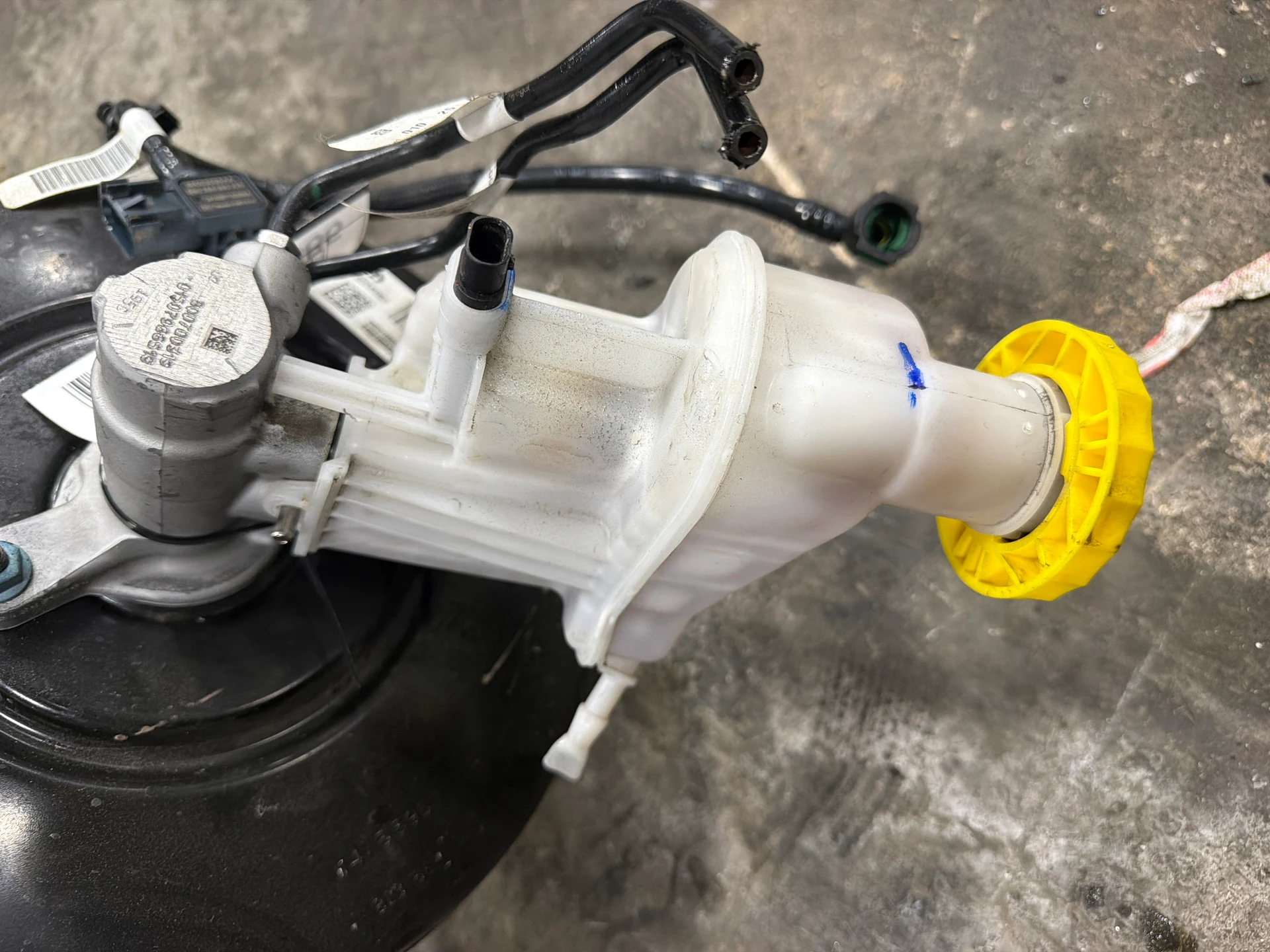 Master Cylinder · 1
