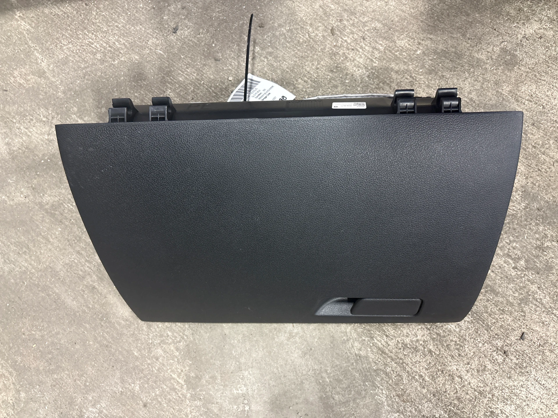 Glove Box Assy · 1