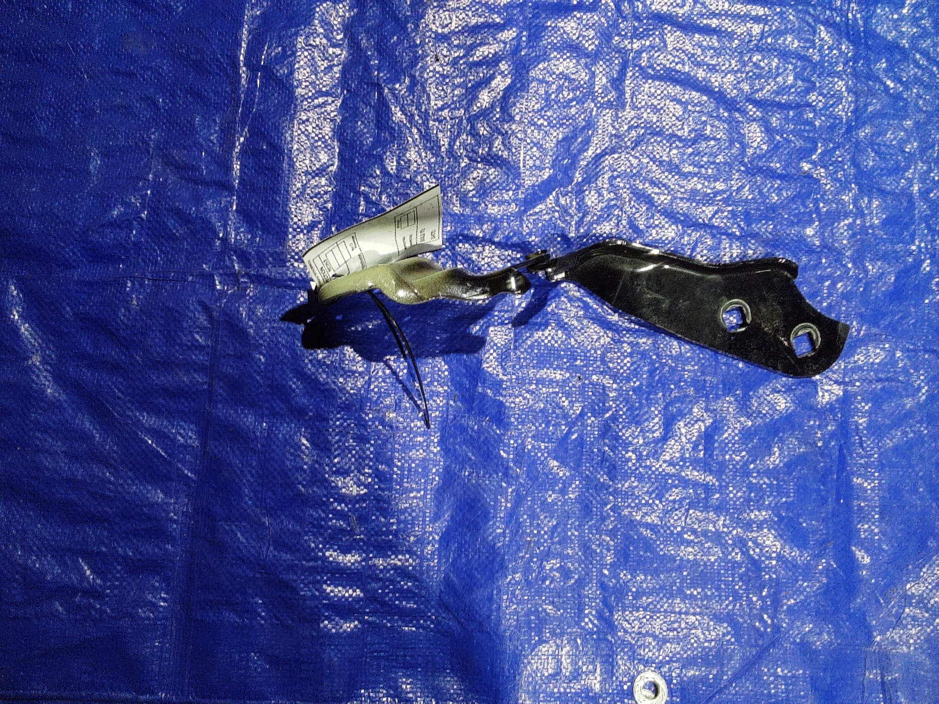 Lh Hood Hinge · 1