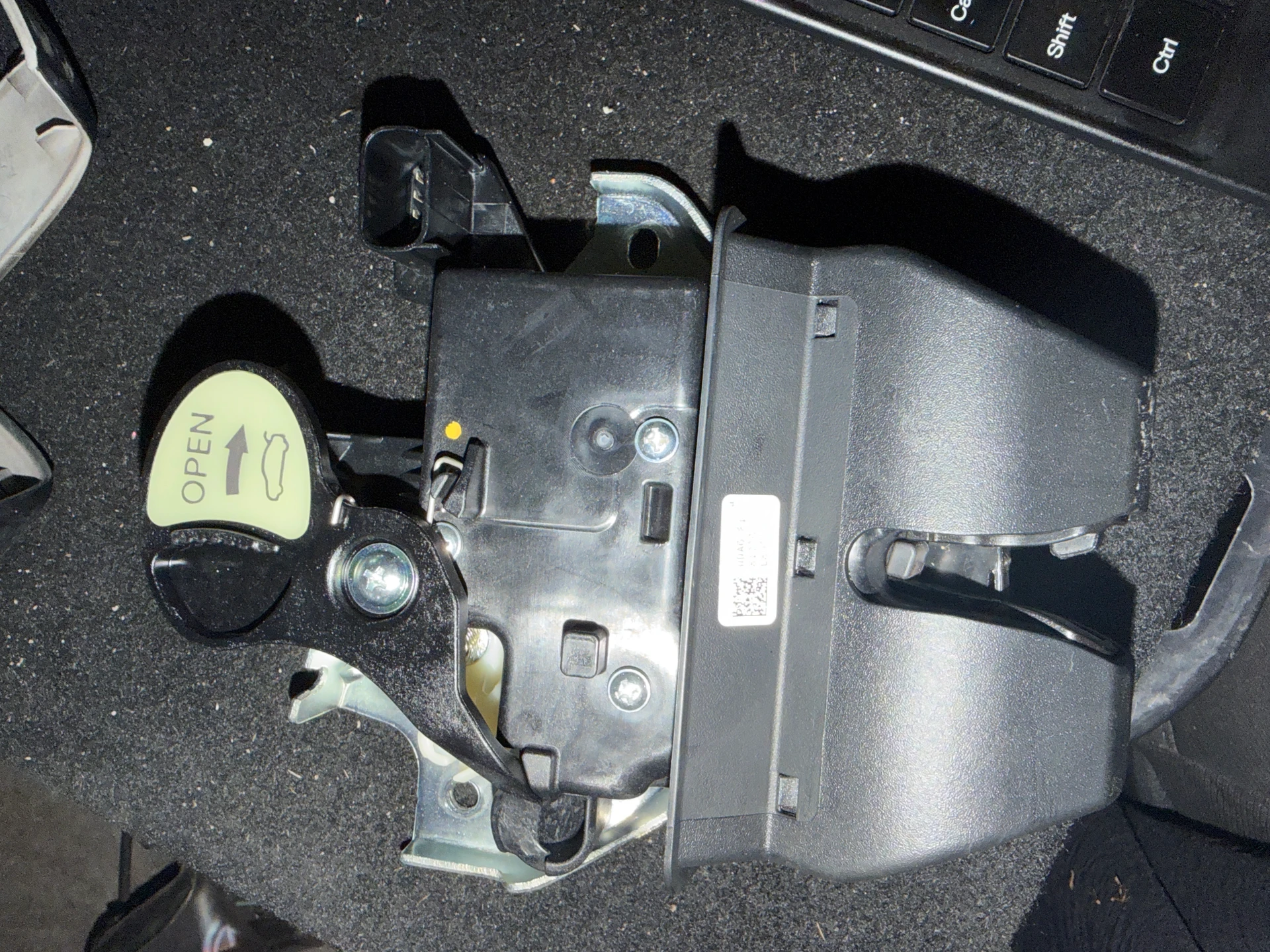Latch Assy · 1