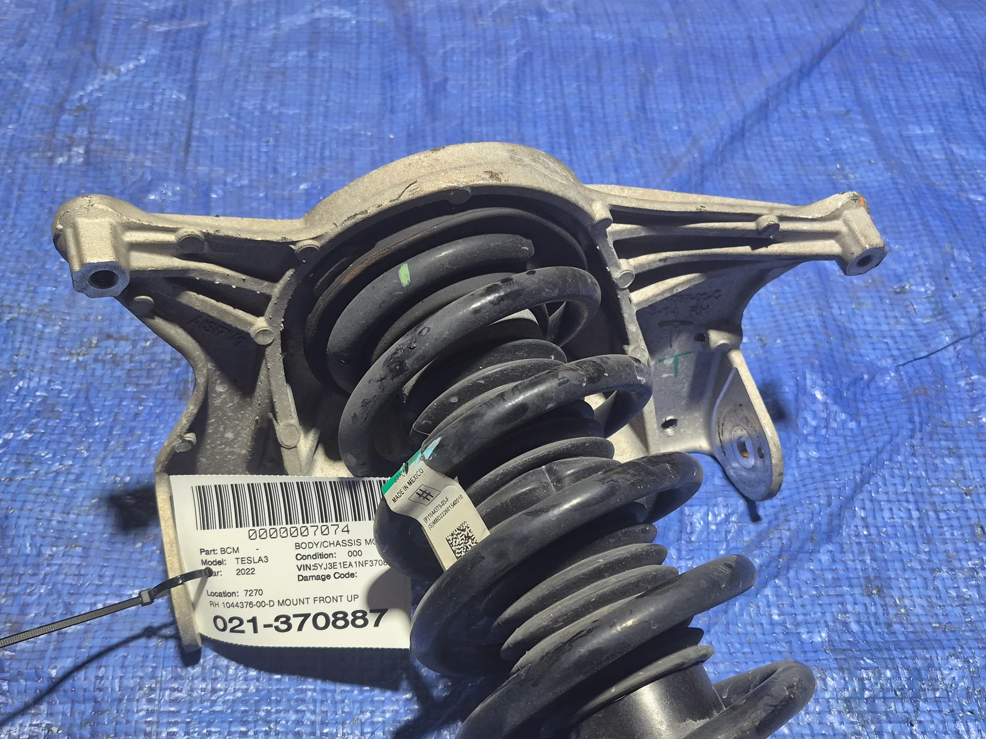 Rh Mount Front Upper Control Arm · 1