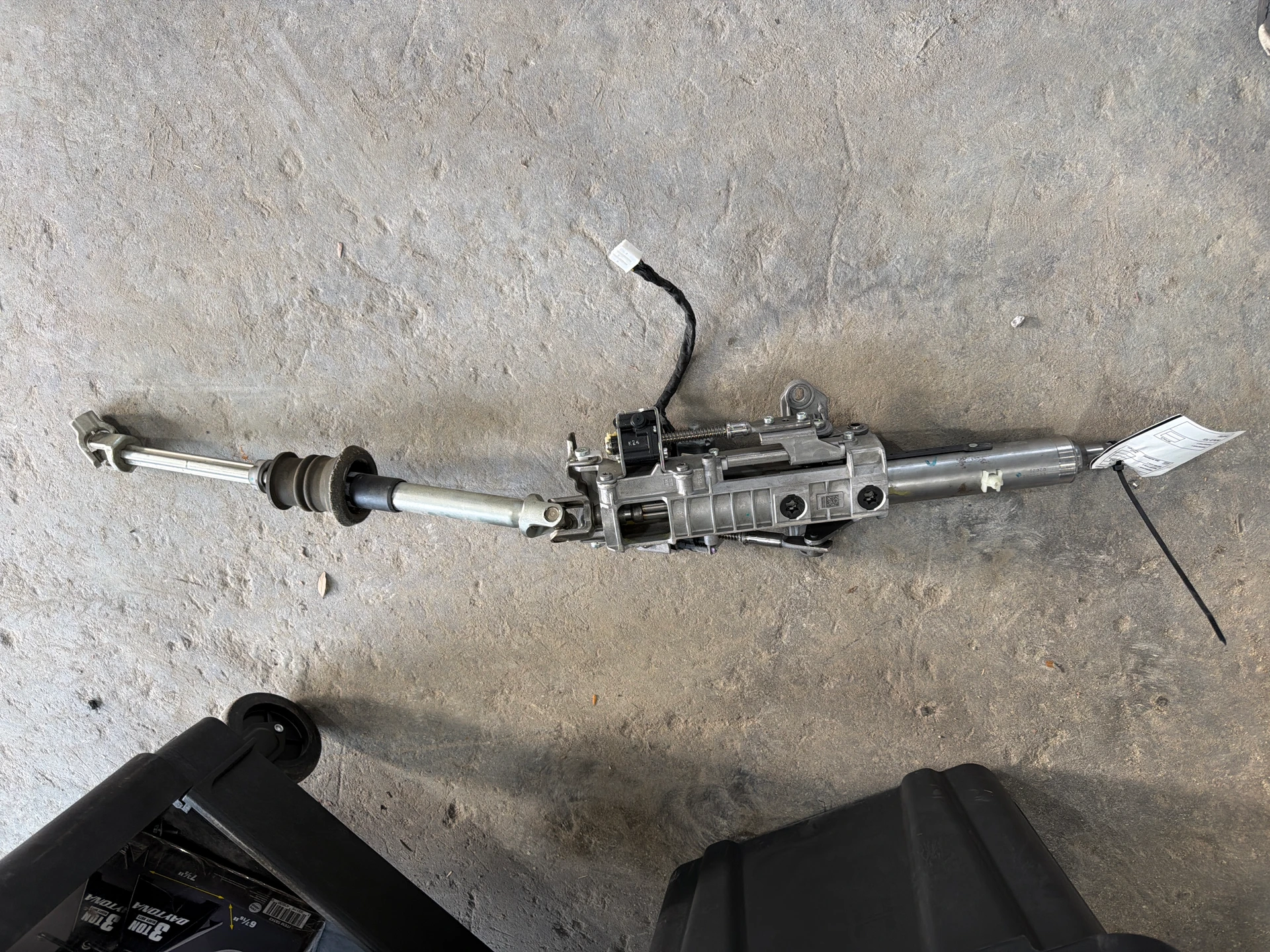 Electric Steering Column · 1