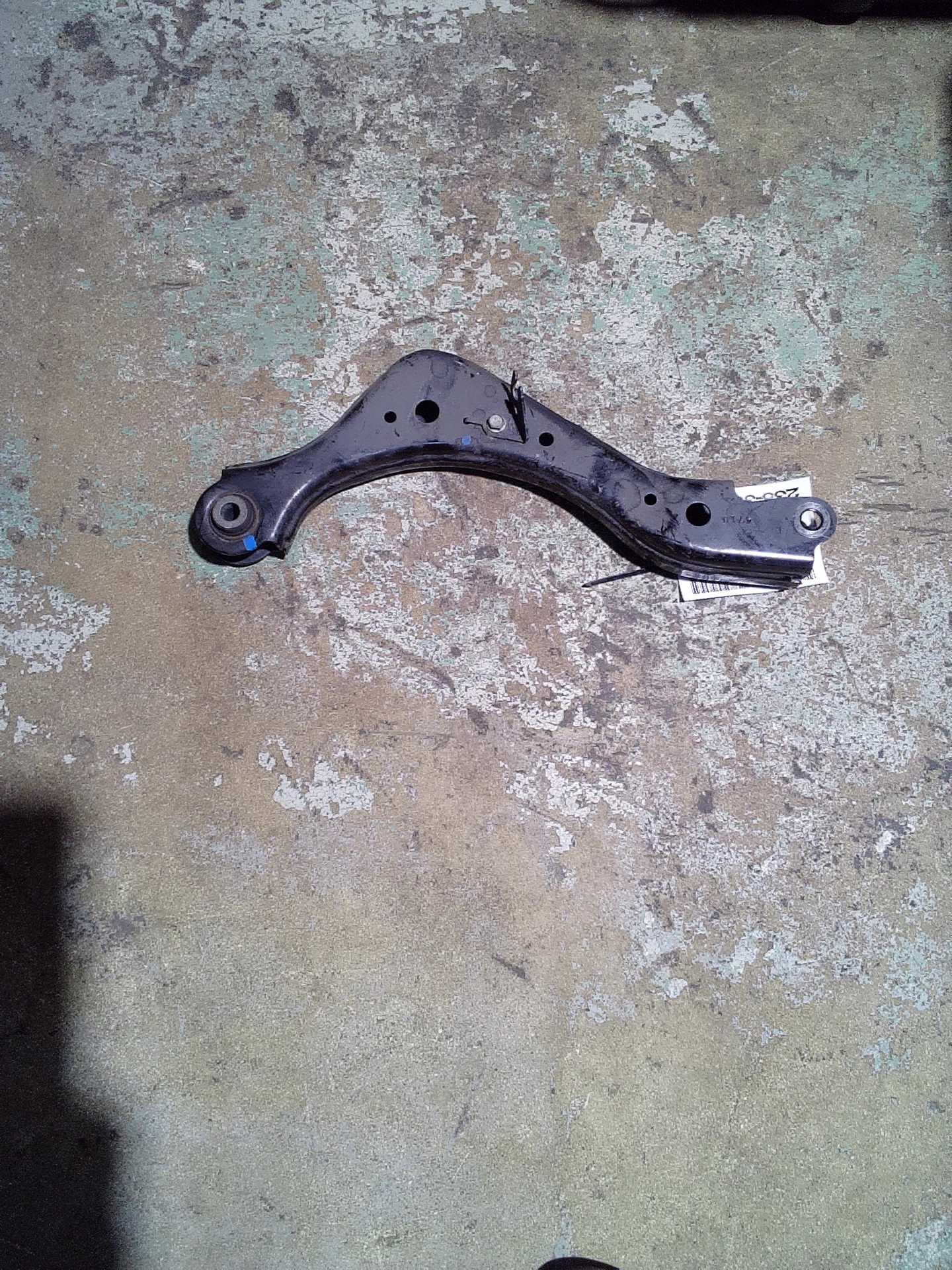 Rh Upper Control Arm · 1