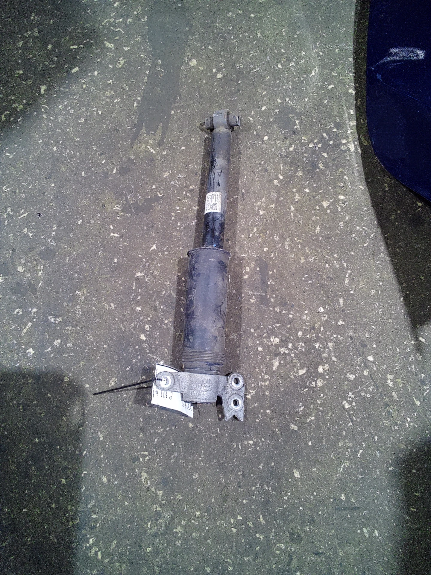 Lh Rear Shock Absorber · 1