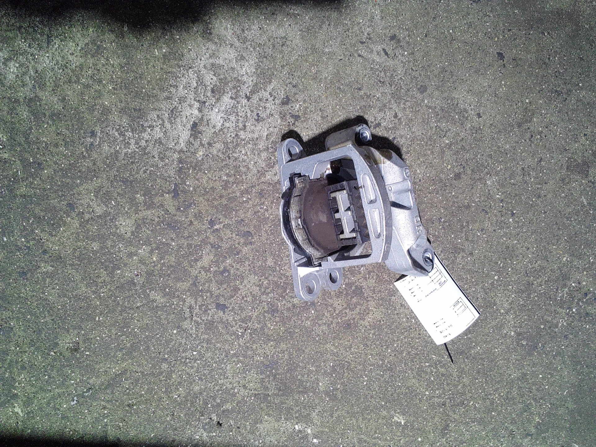 Rh Engine Mount · 1