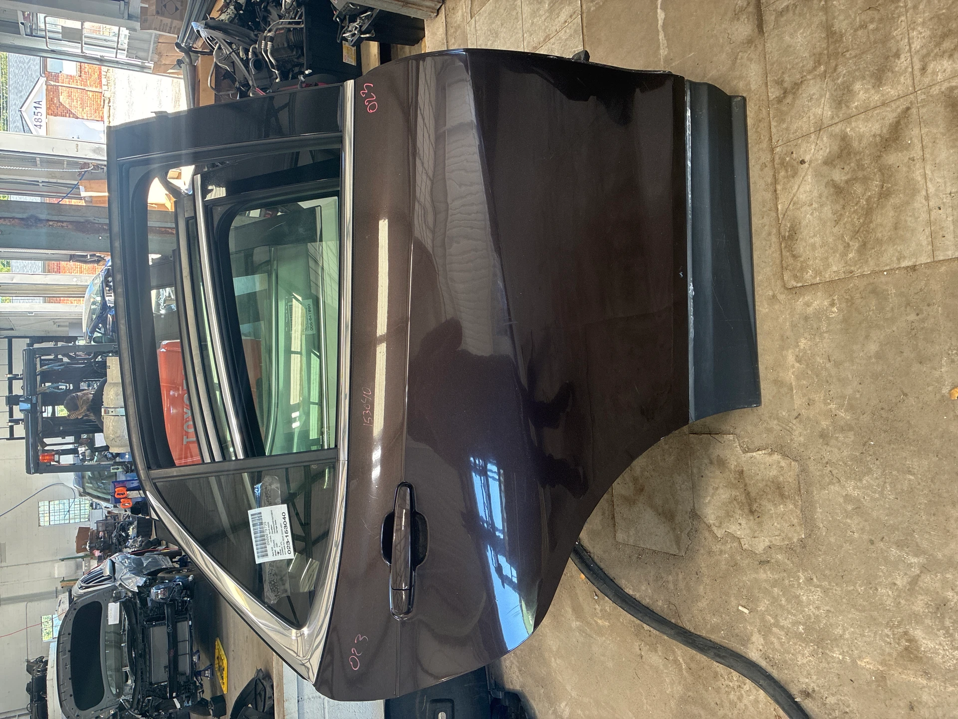 Rh Rear Door Assy · 1