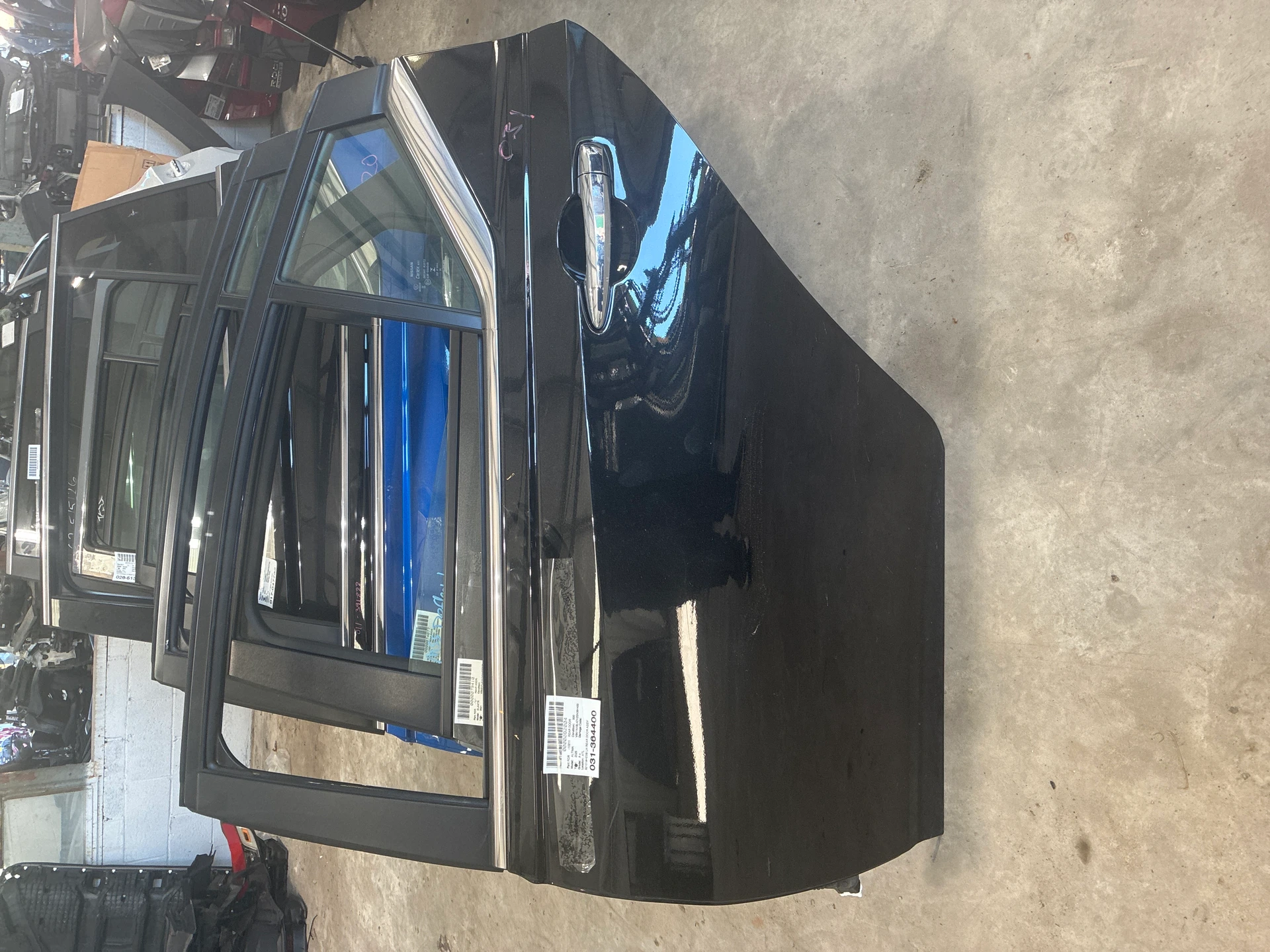 Lh Rear Door Assy · 1