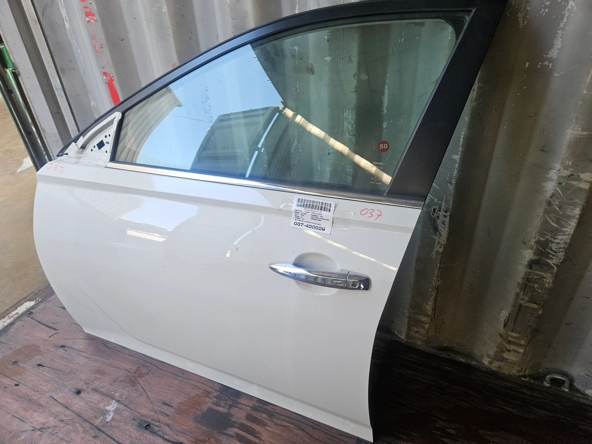 Lh Front Door Assy · 1