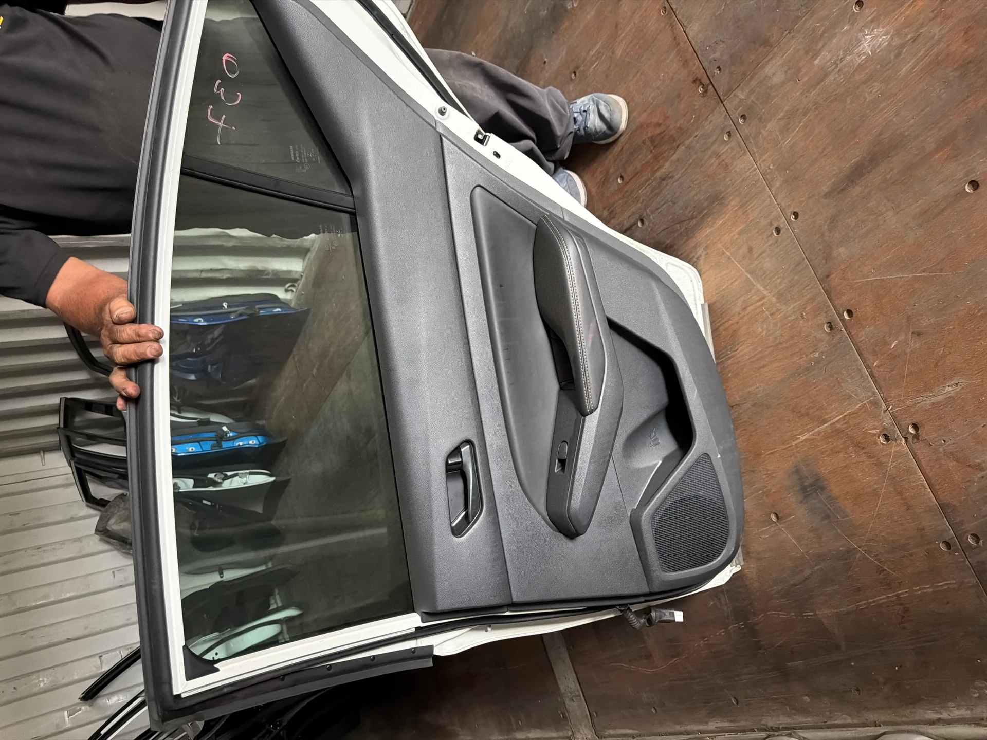 Rh Rear Door Assy · 2