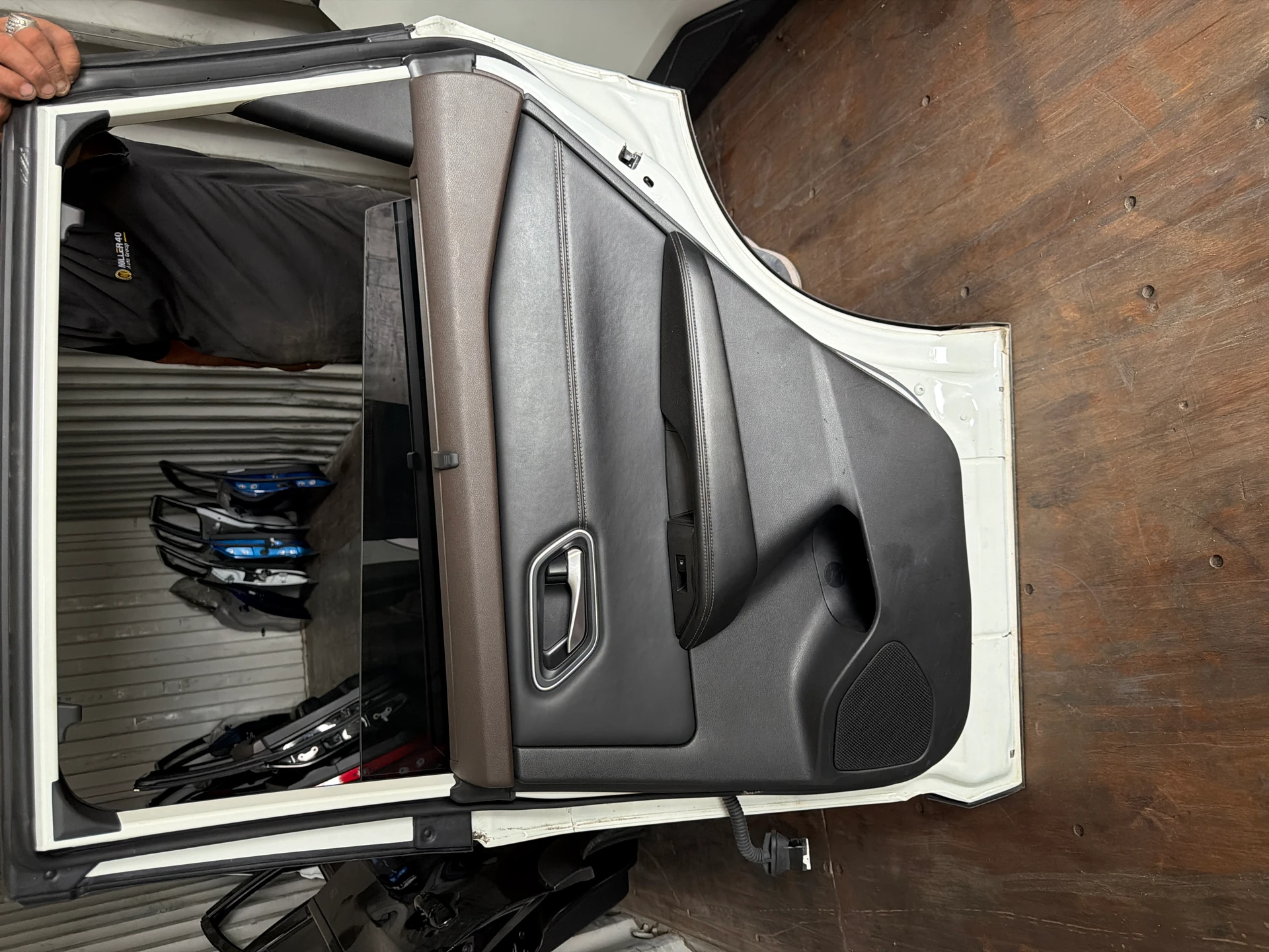 Rh Rear Door Assy · 2