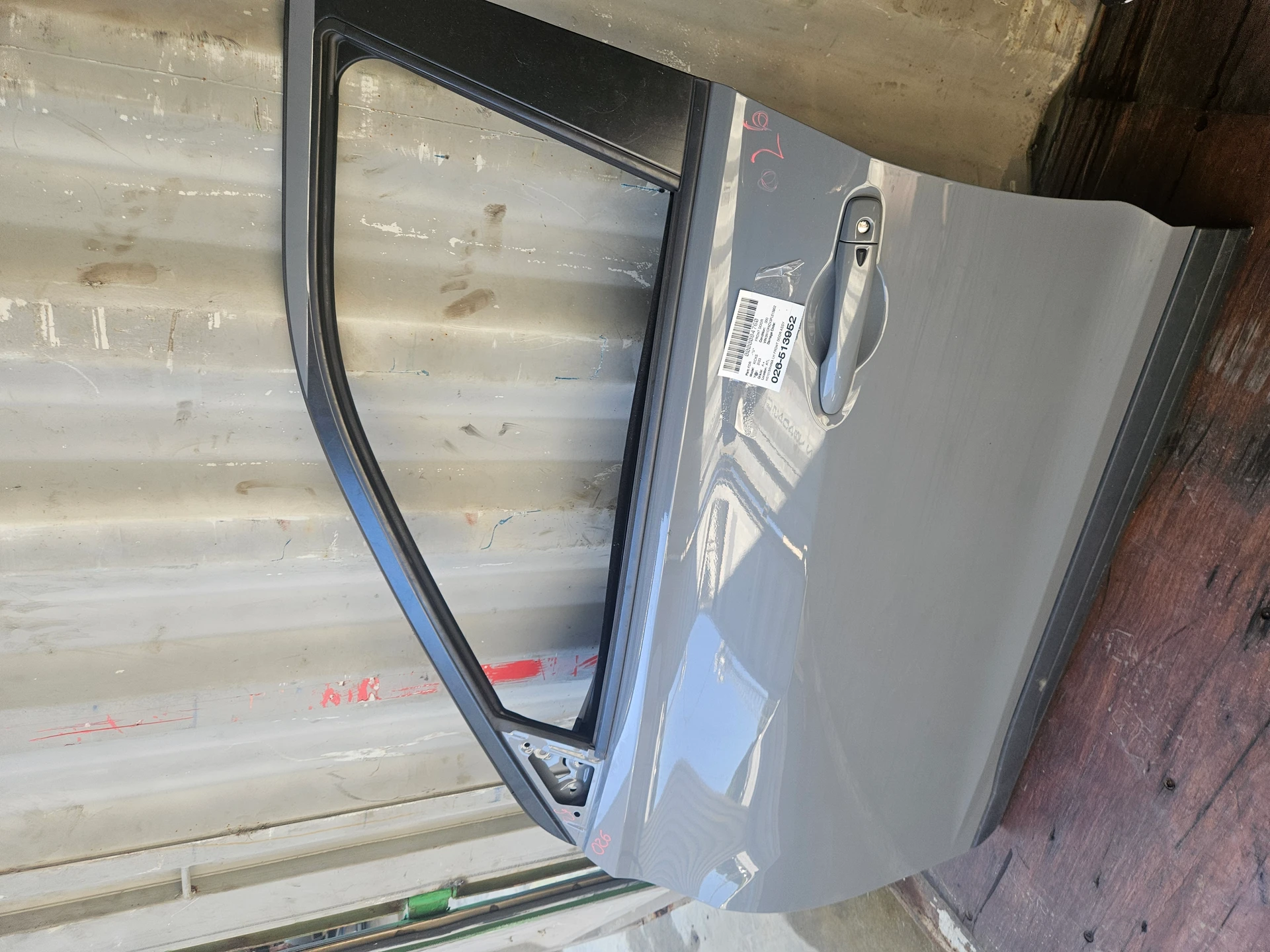 Lh Front Door Assy · 1