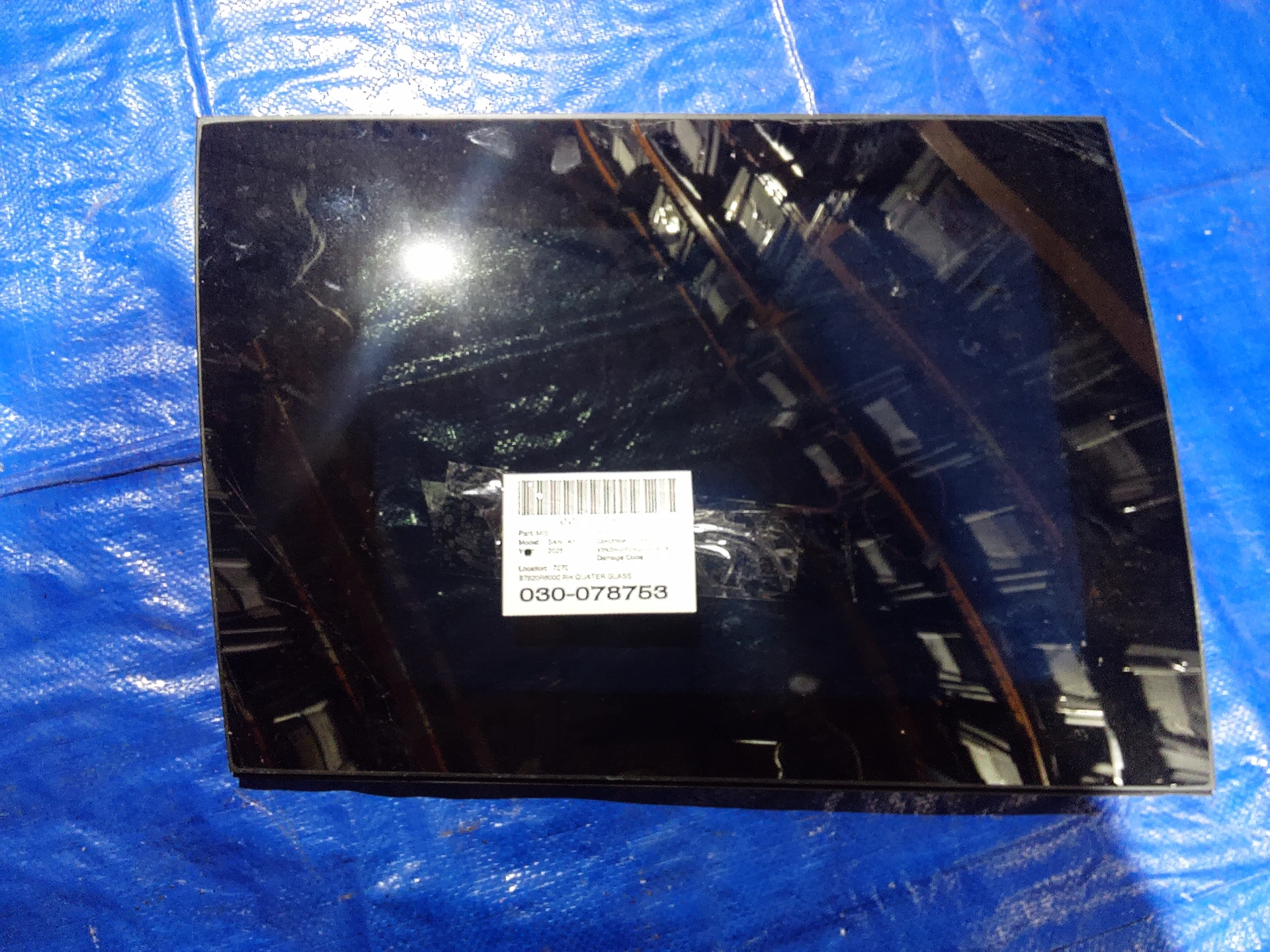 Rh Quarter Glass · 1